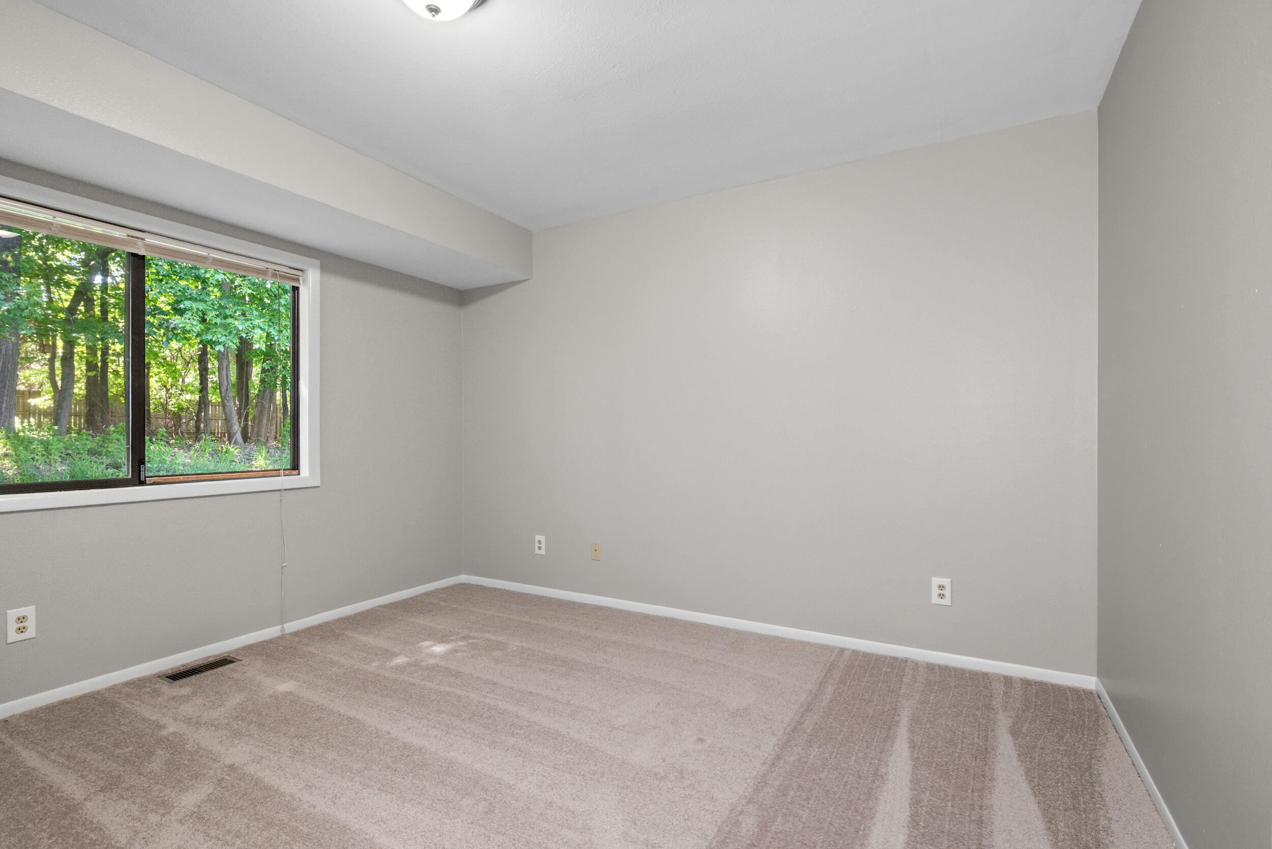 2965 Englewood Avenue SE Grand Rapids MI 49508