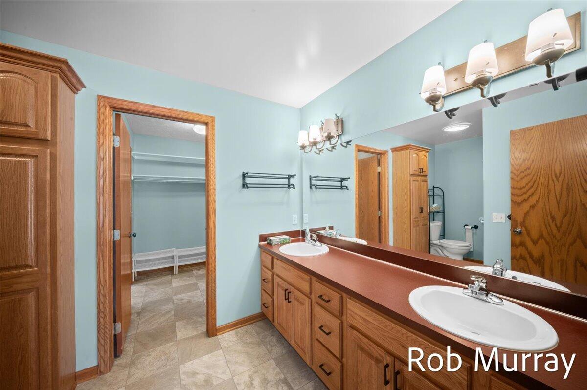 2040 Bryceway Court NE Grand Rapids MI 49505