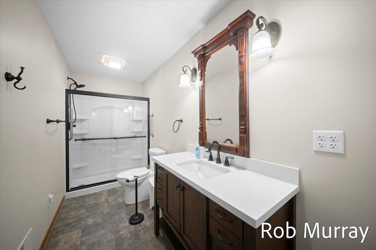 2040 Bryceway Court NE Grand Rapids MI 49505