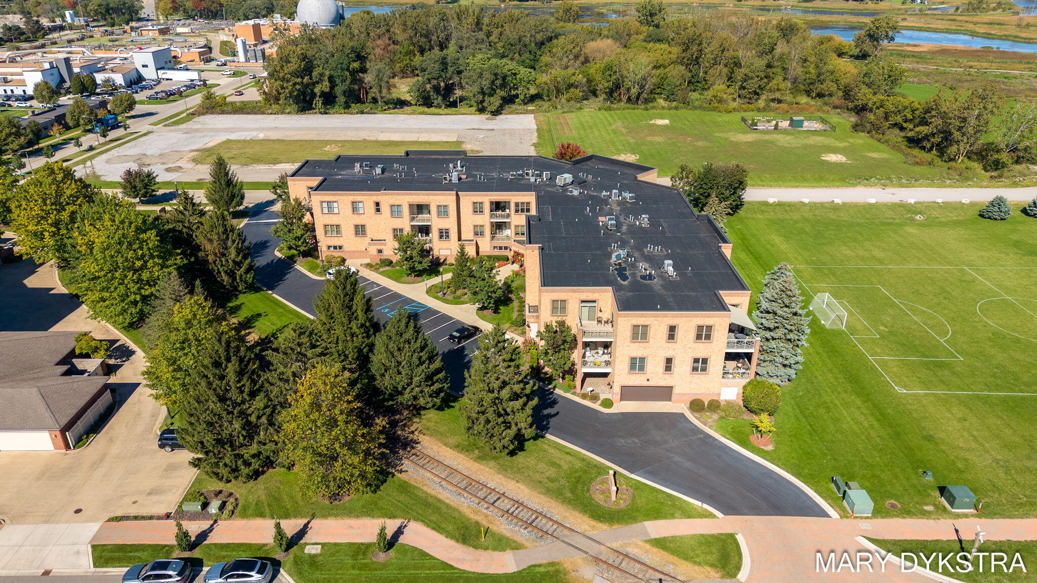 29 E 6th Street Holland MI 49423