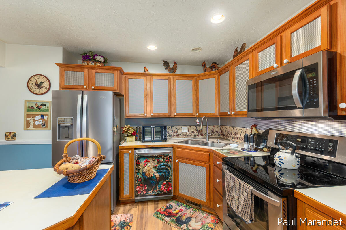 3170 W Crystal Waters Drive Holland MI 49424