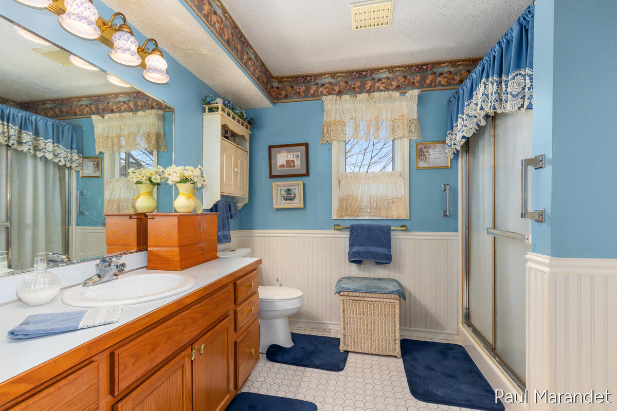 3170 W Crystal Waters Drive Holland MI 49424