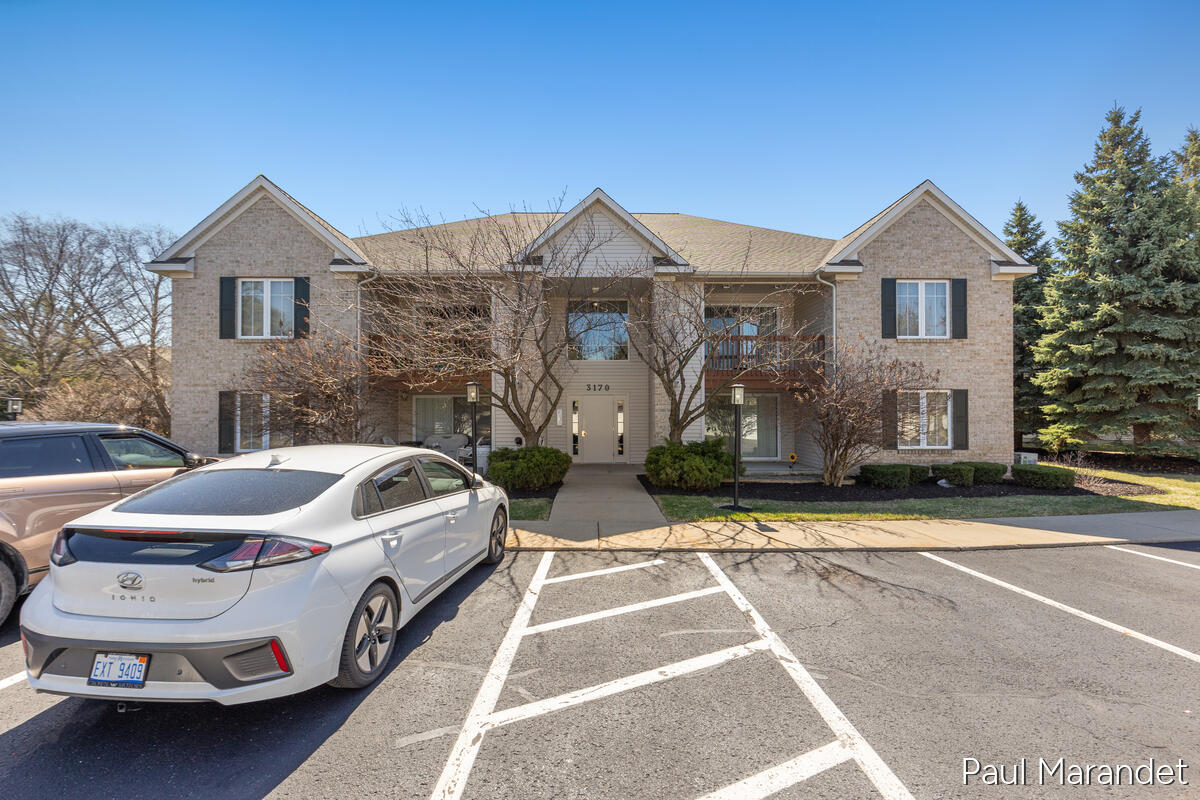 3170 W Crystal Waters Drive Holland MI 49424