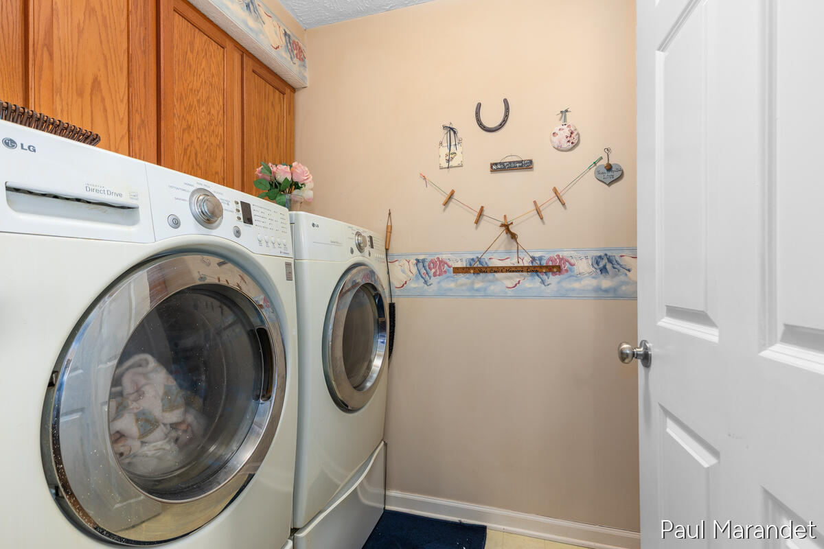 3170 W Crystal Waters Drive Holland MI 49424