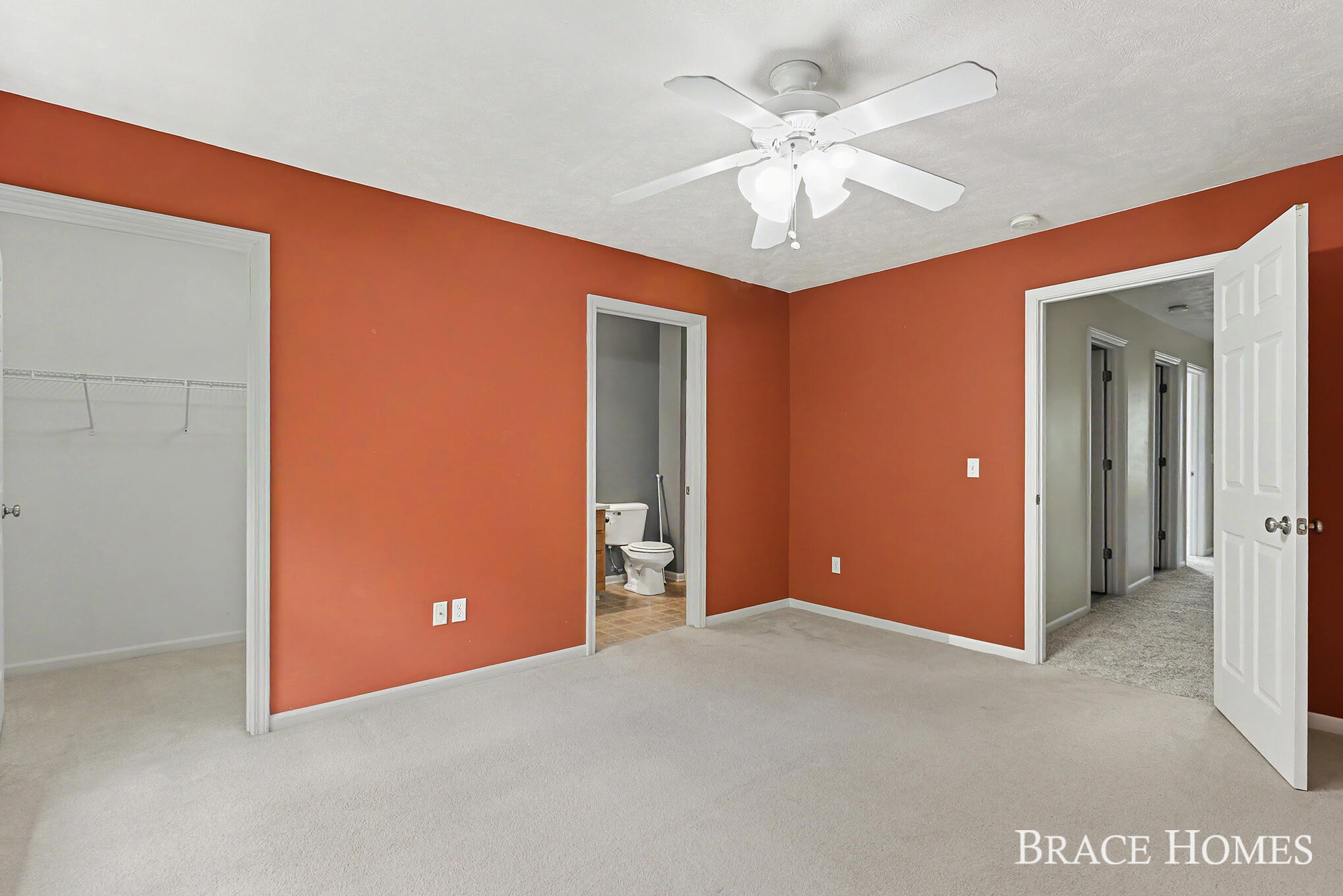 1776 Grand Court NE Grand Rapids MI 49525