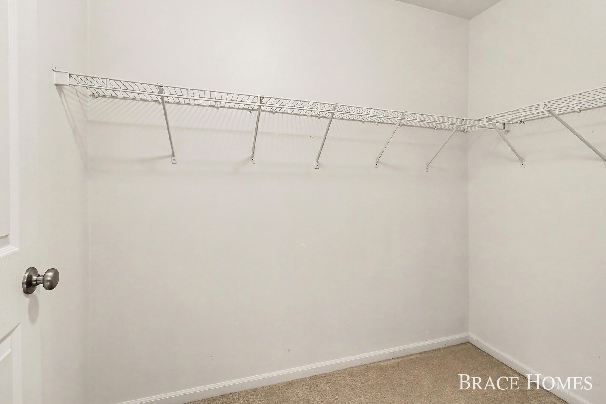1776 Grand Court NE Grand Rapids MI 49525
