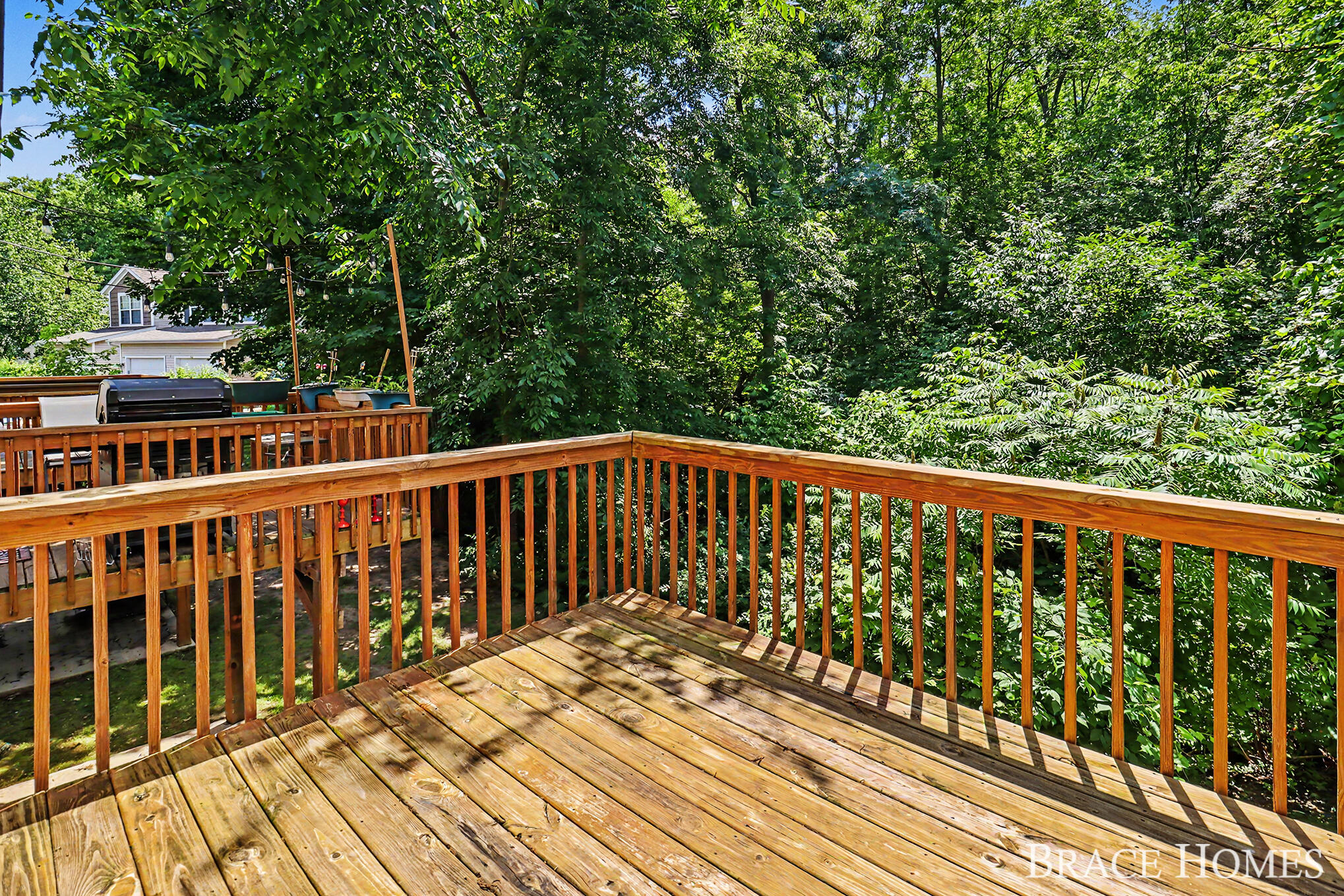 1776 Grand Court NE Grand Rapids MI 49525