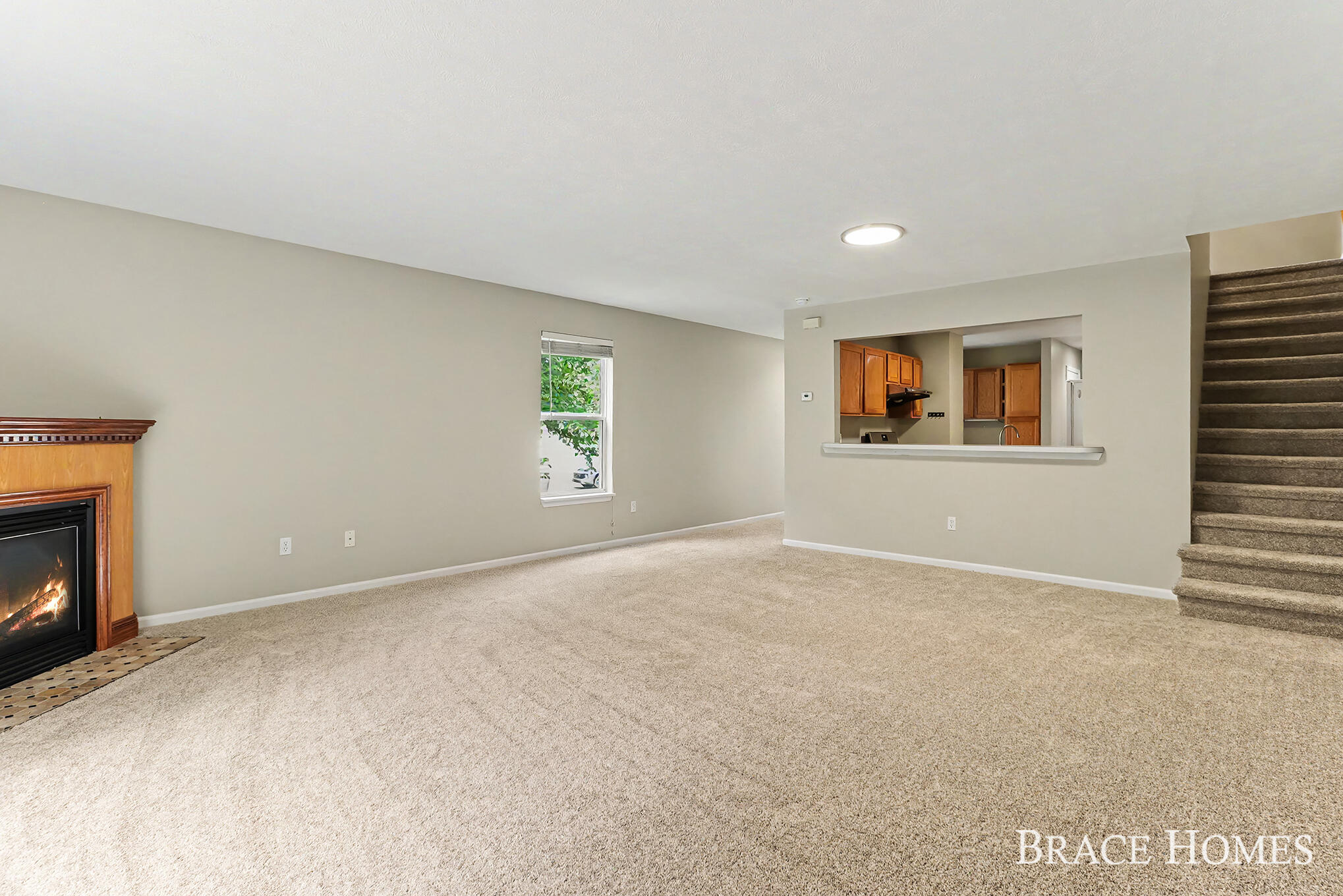 1776 Grand Court NE Grand Rapids MI 49525