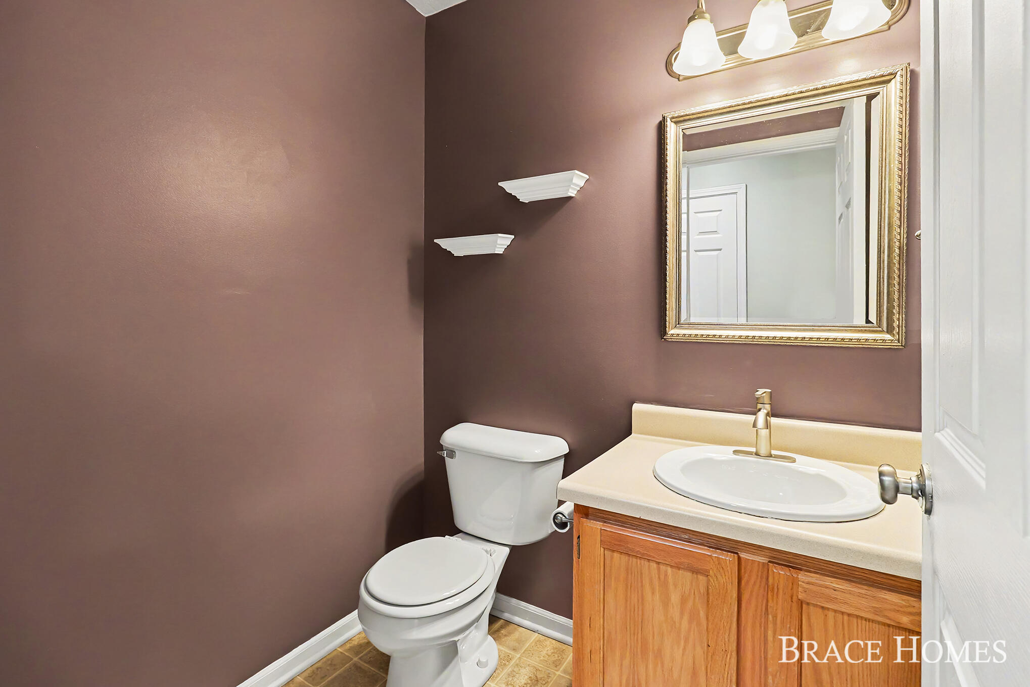 1776 Grand Court NE Grand Rapids MI 49525