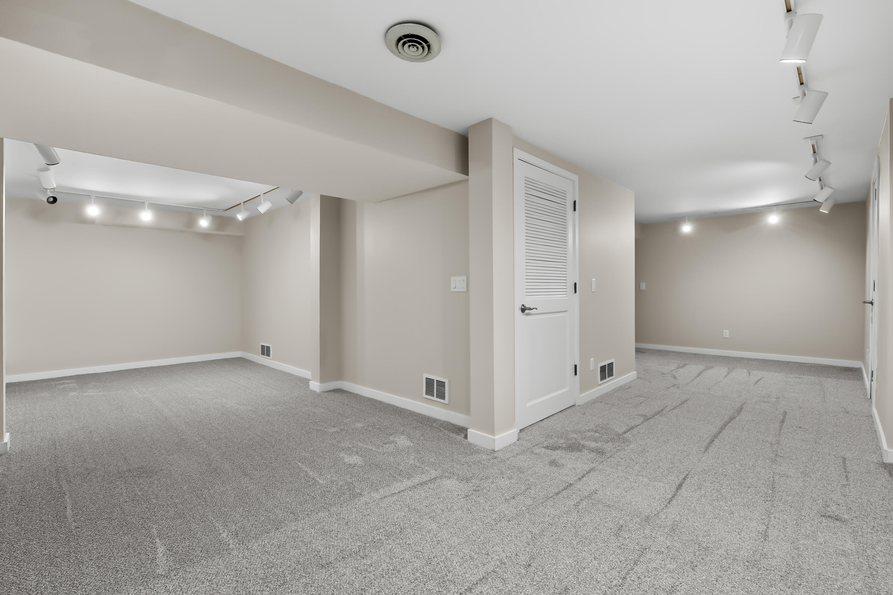 238 Falkirk Court Kalamazoo MI 49006