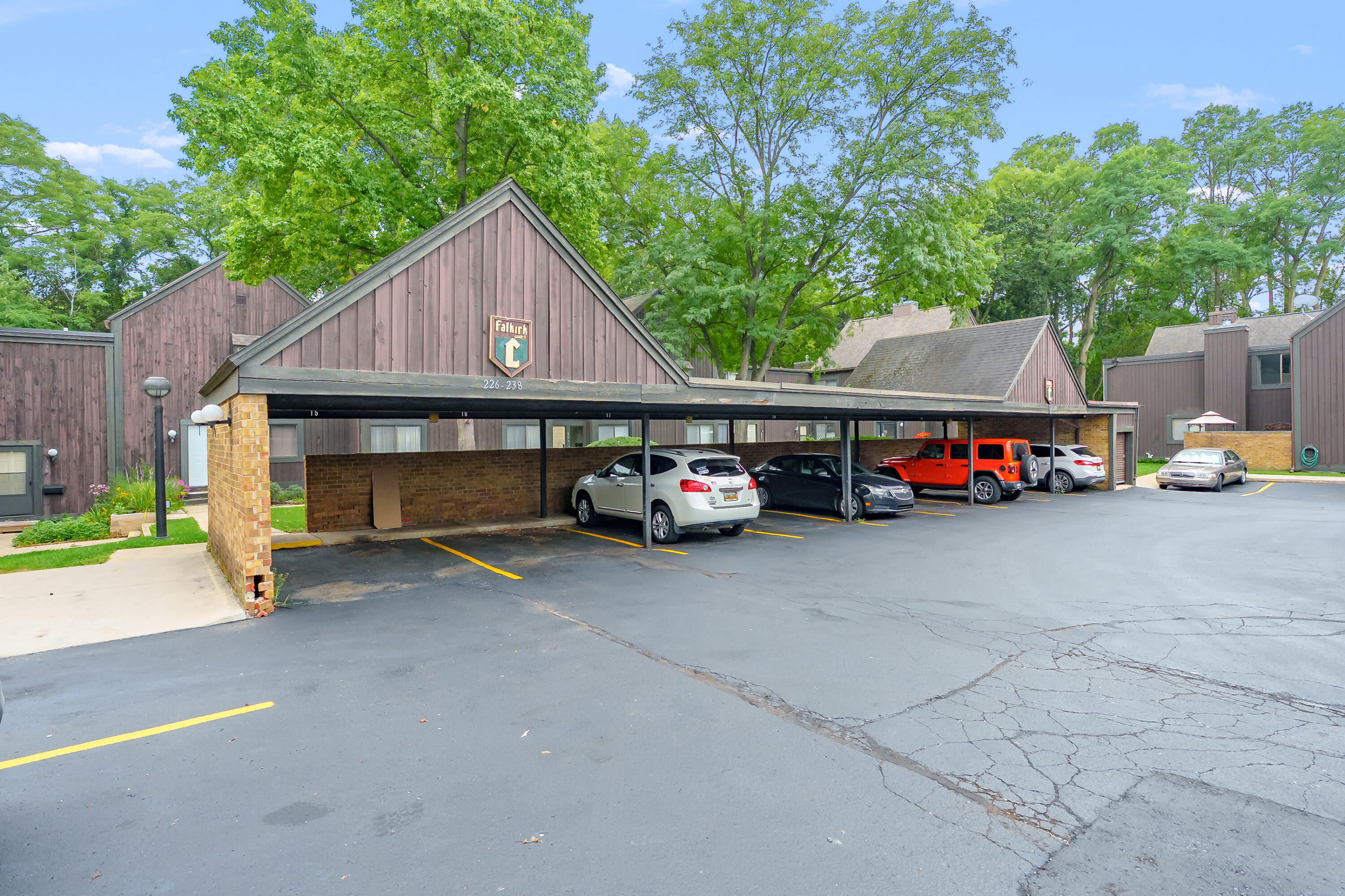 238 Falkirk Court Kalamazoo MI 49006