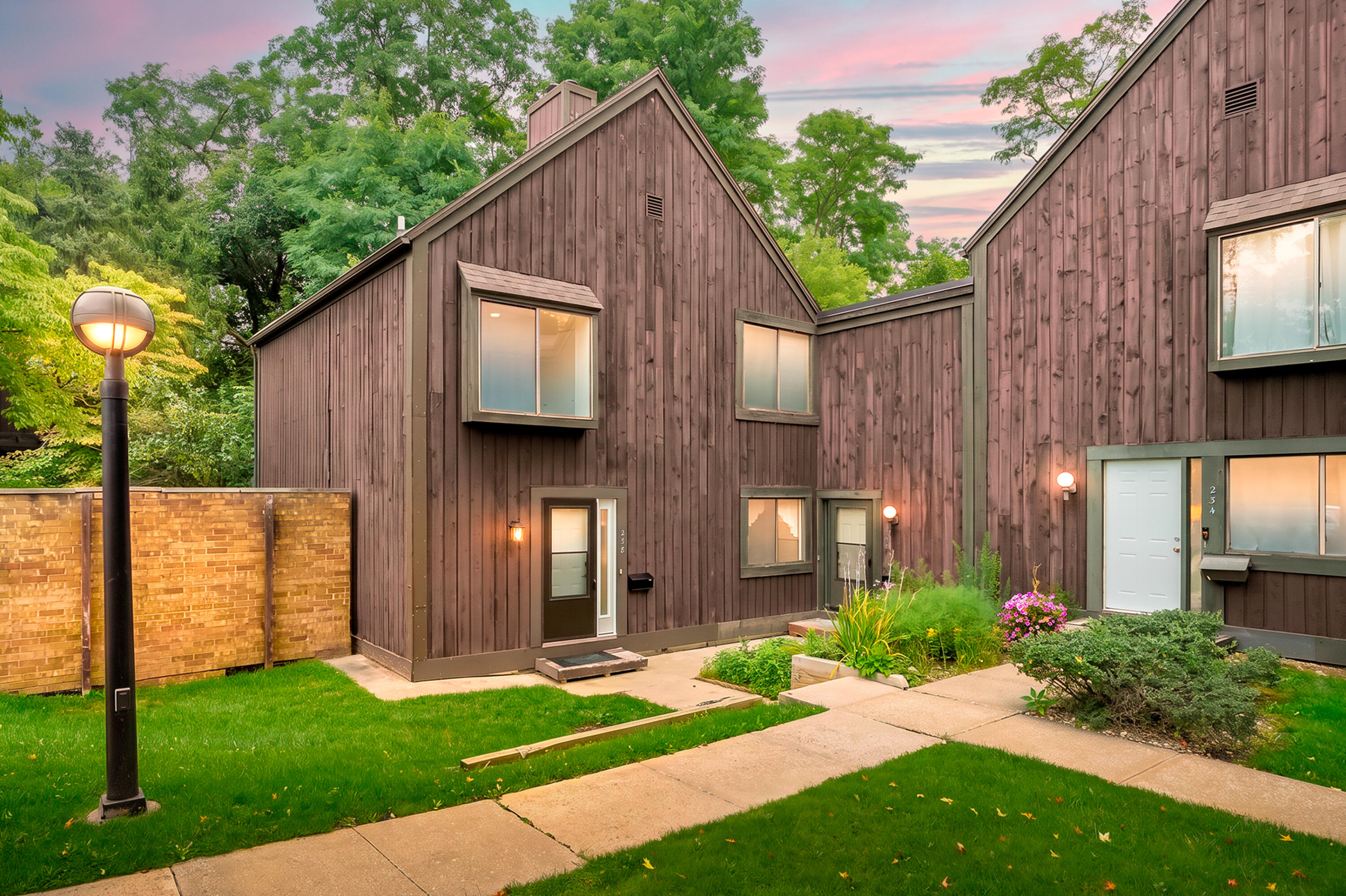 238 Falkirk Court Kalamazoo MI 49006