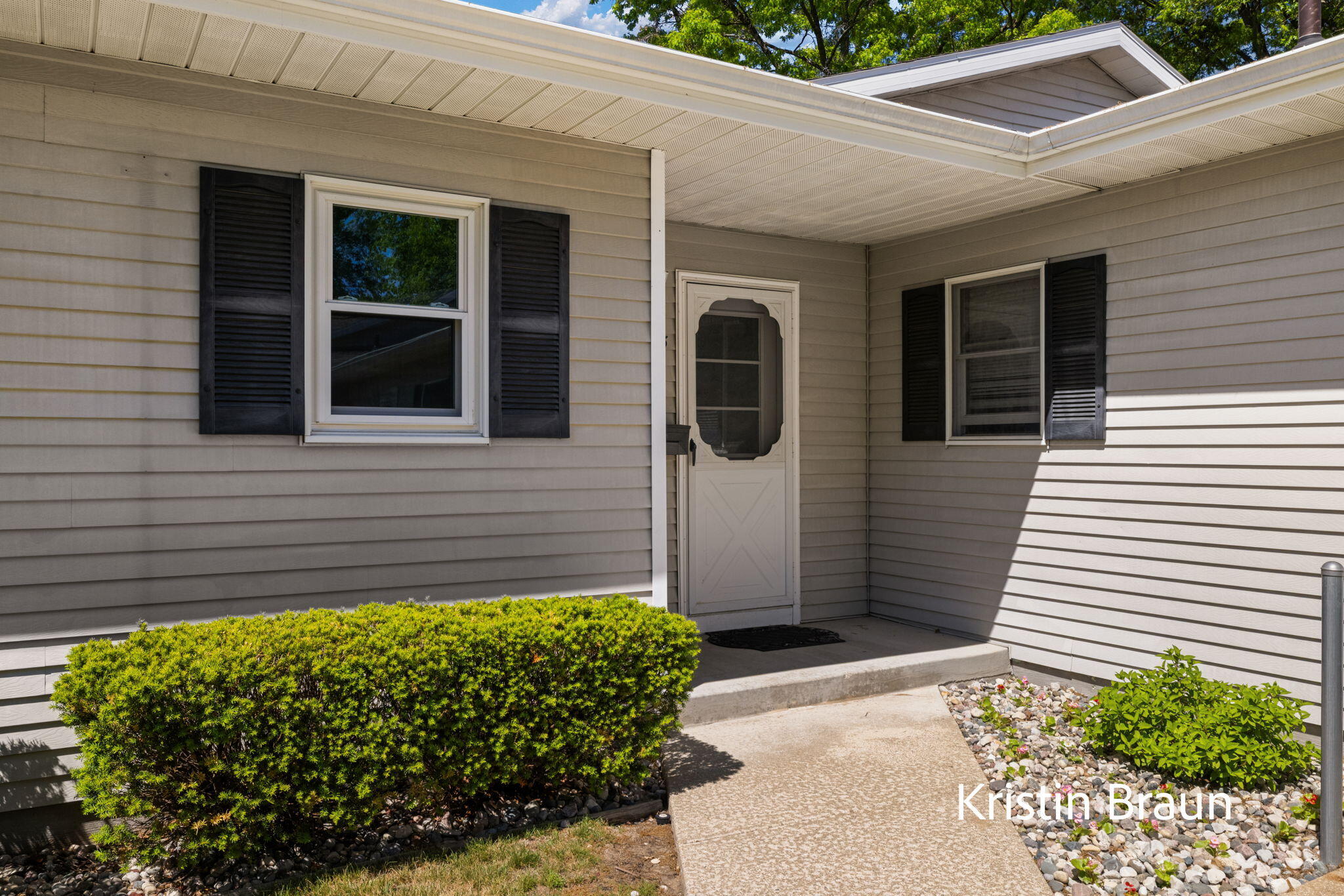 1075 Walnut Grove Drive Muskegon MI 49441