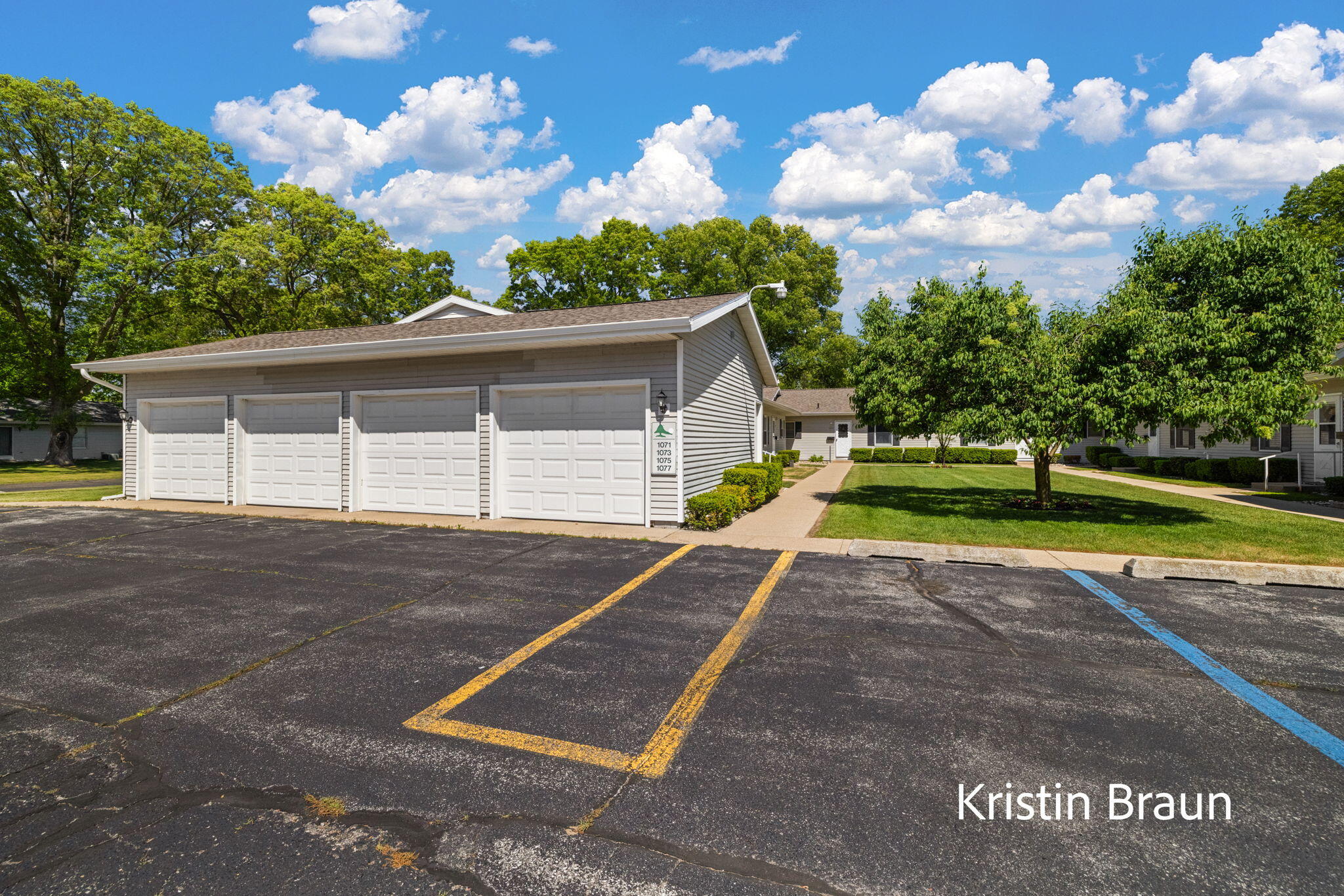 1075 Walnut Grove Drive Muskegon MI 49441