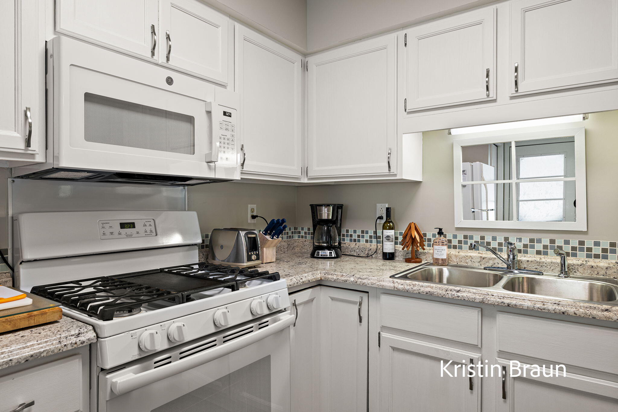 1075 Walnut Grove Drive Muskegon MI 49441