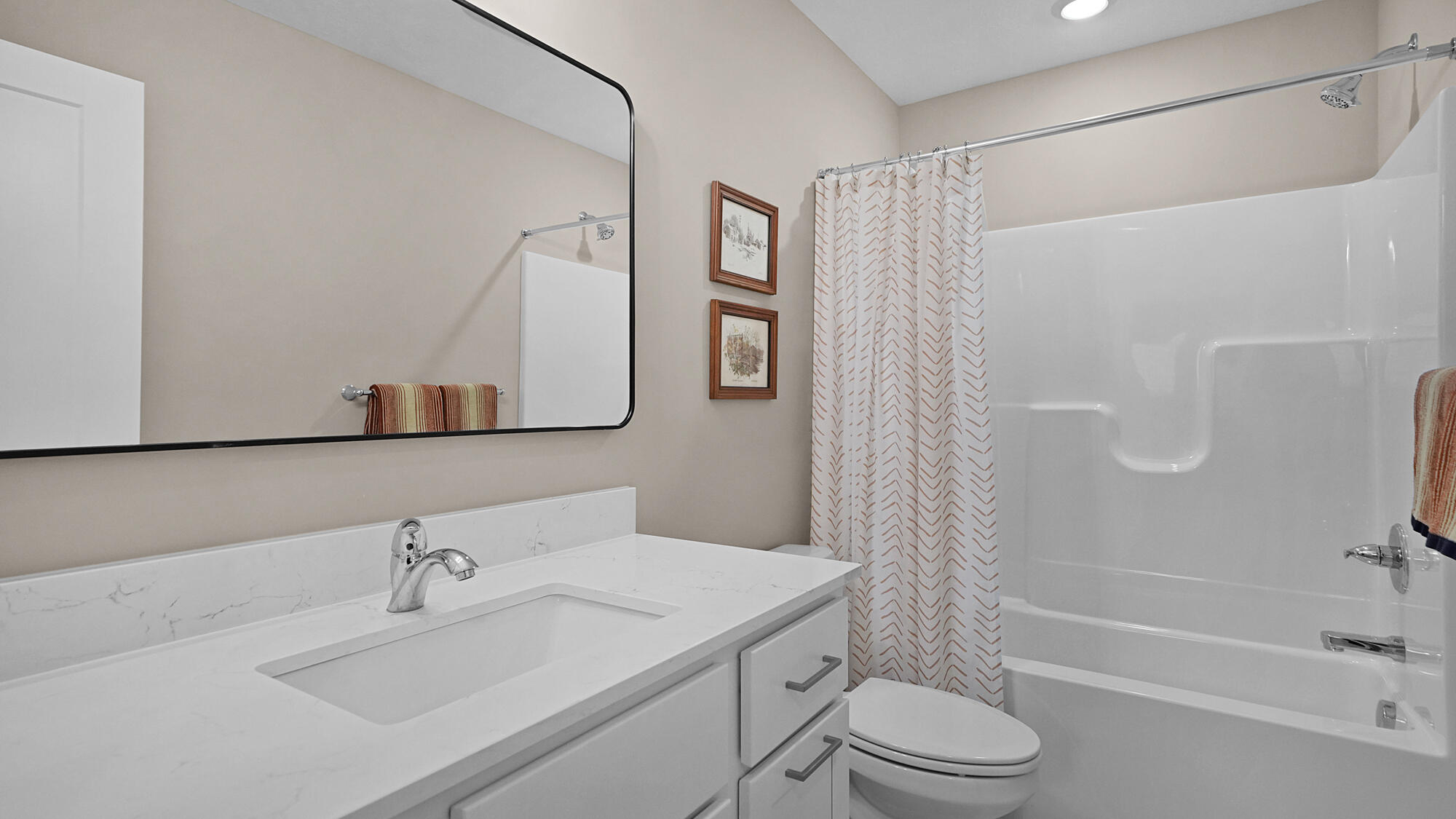 2225 Watertown Way NE Grand Rapids MI 49505