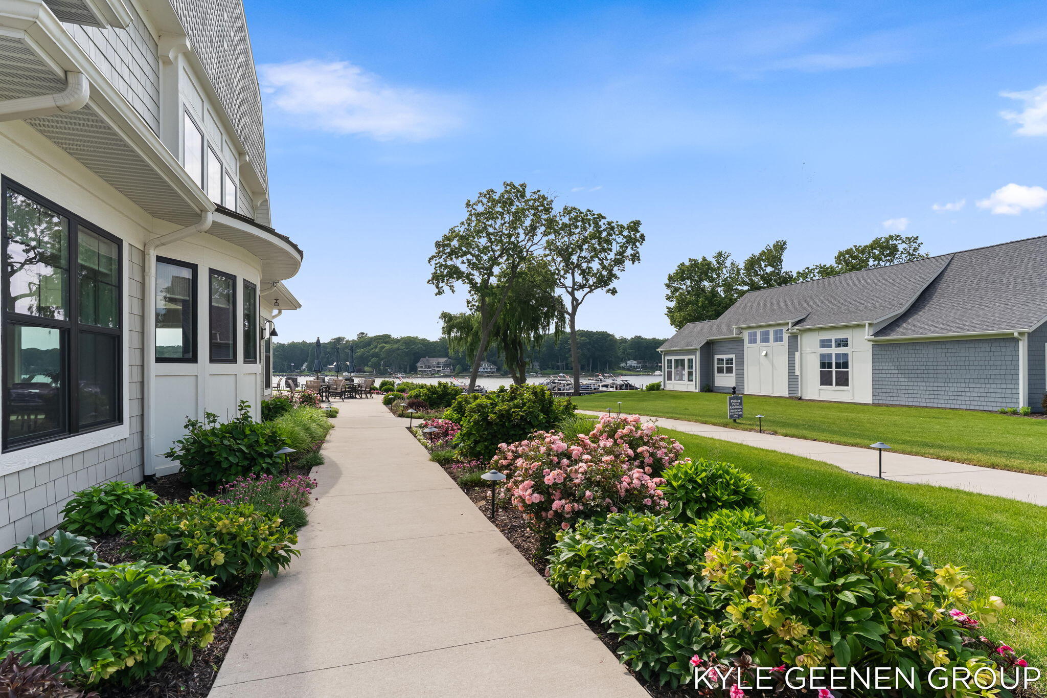 694 Bayshore Drive Holland MI 49424