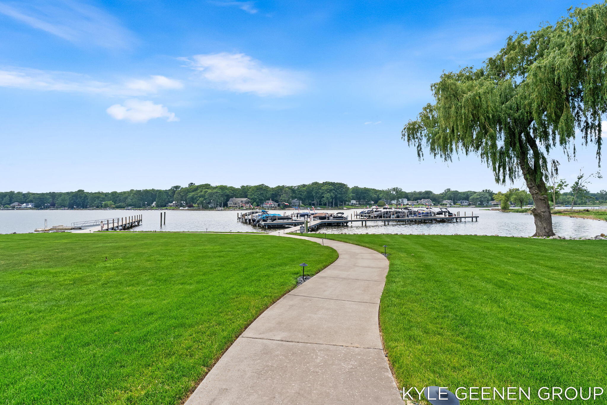 694 Bayshore Drive Holland MI 49424
