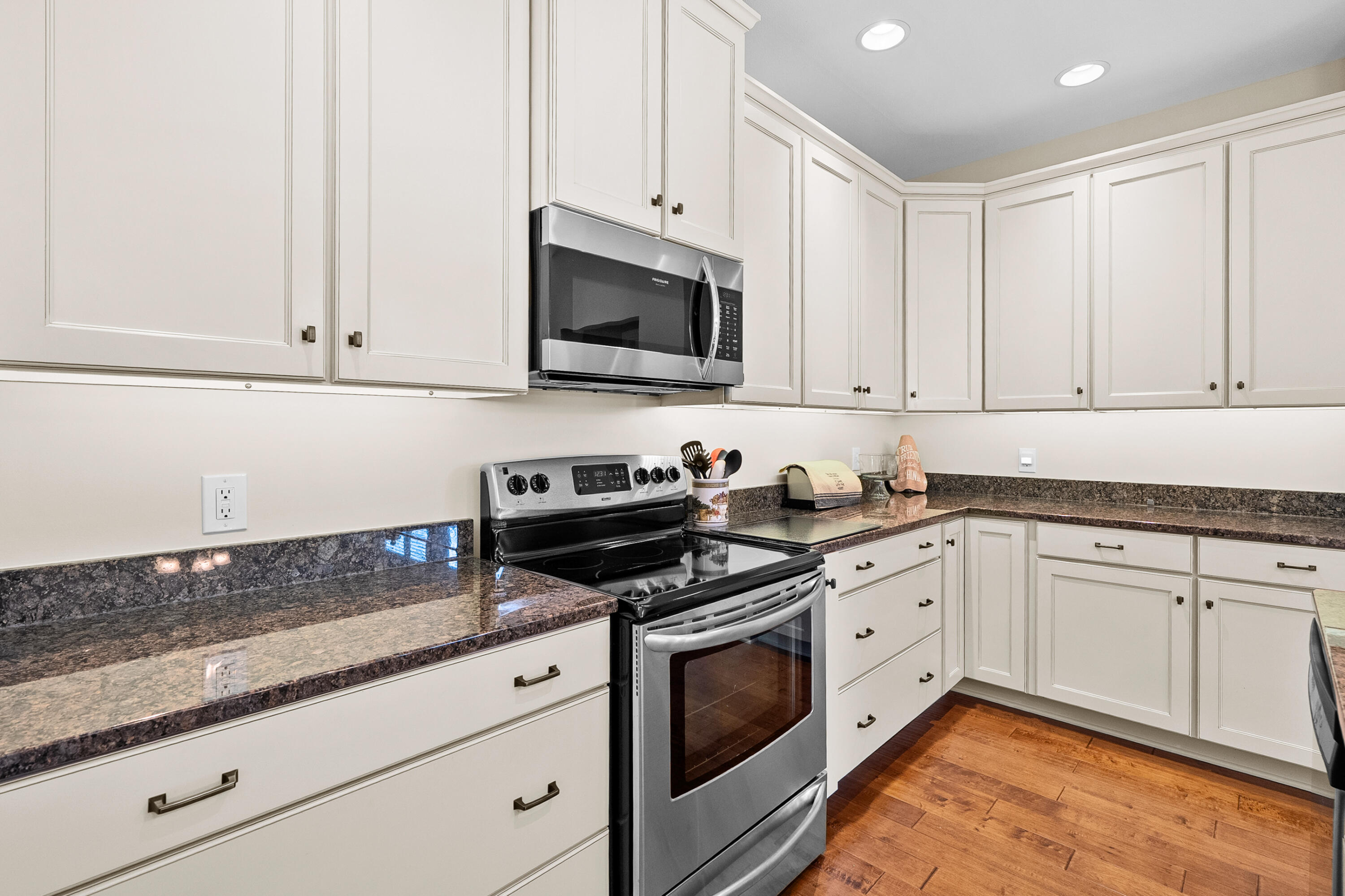 8854 Silver Oak Cove Portage MI 49024