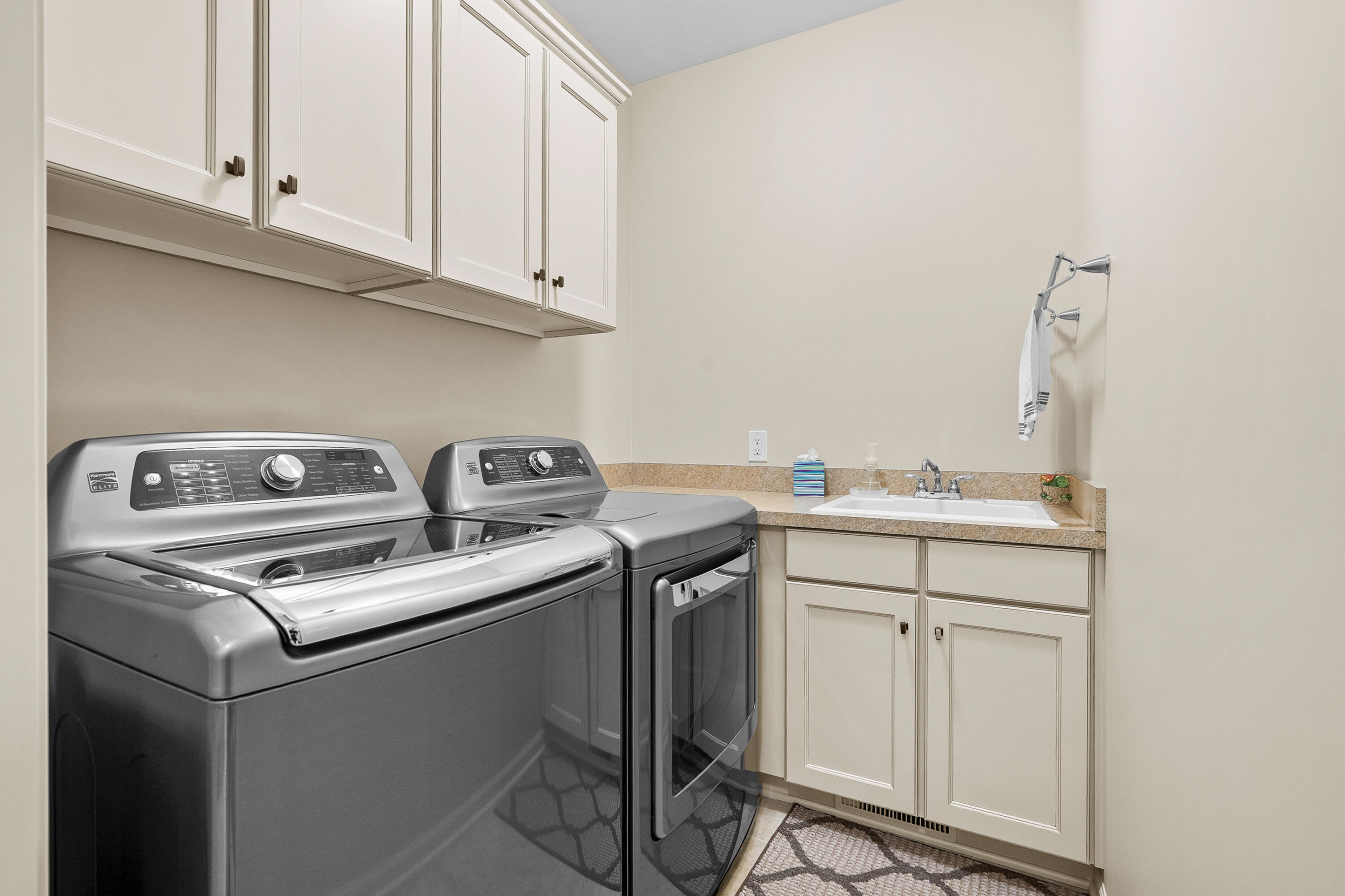 8854 Silver Oak Cove Portage MI 49024