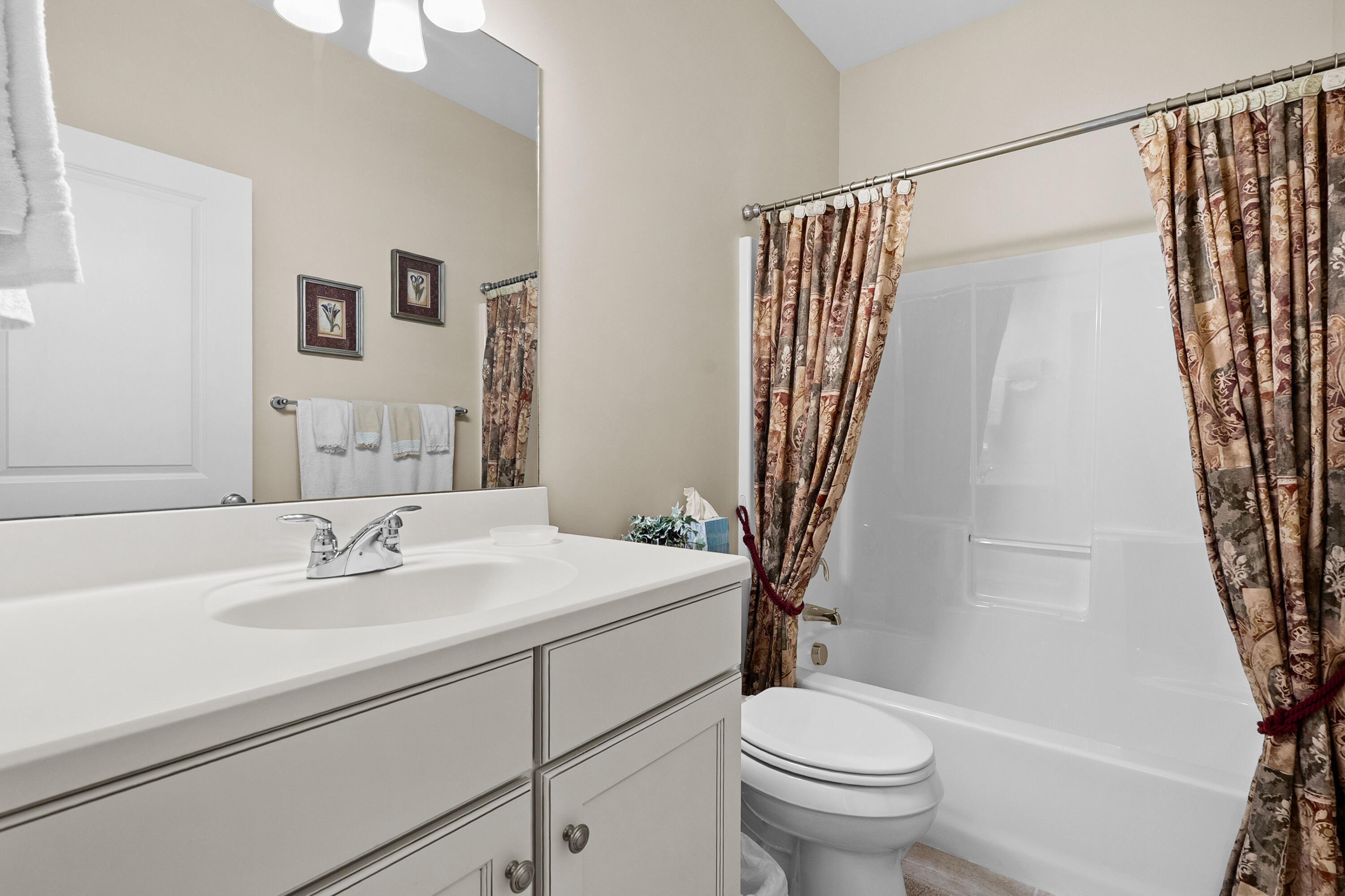 8854 Silver Oak Cove Portage MI 49024