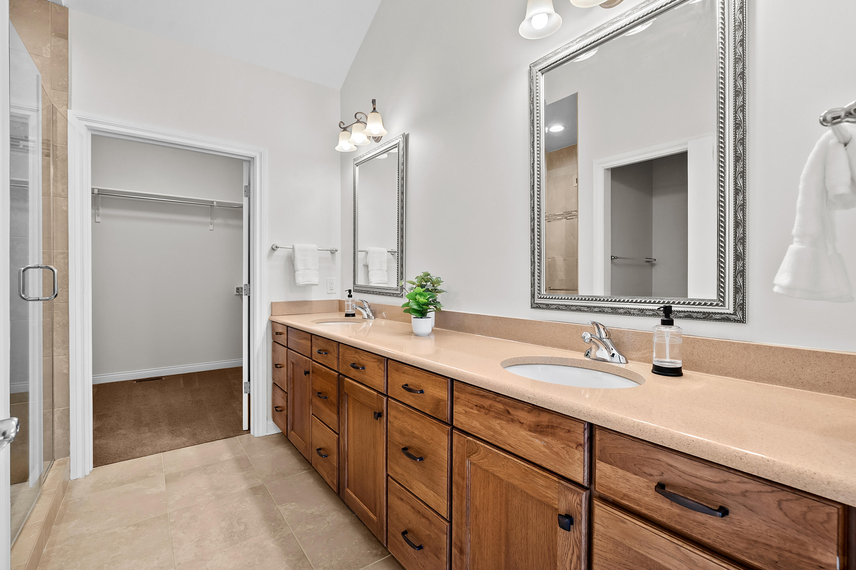 3625 Whicker Pointe Kalamazoo MI 49006