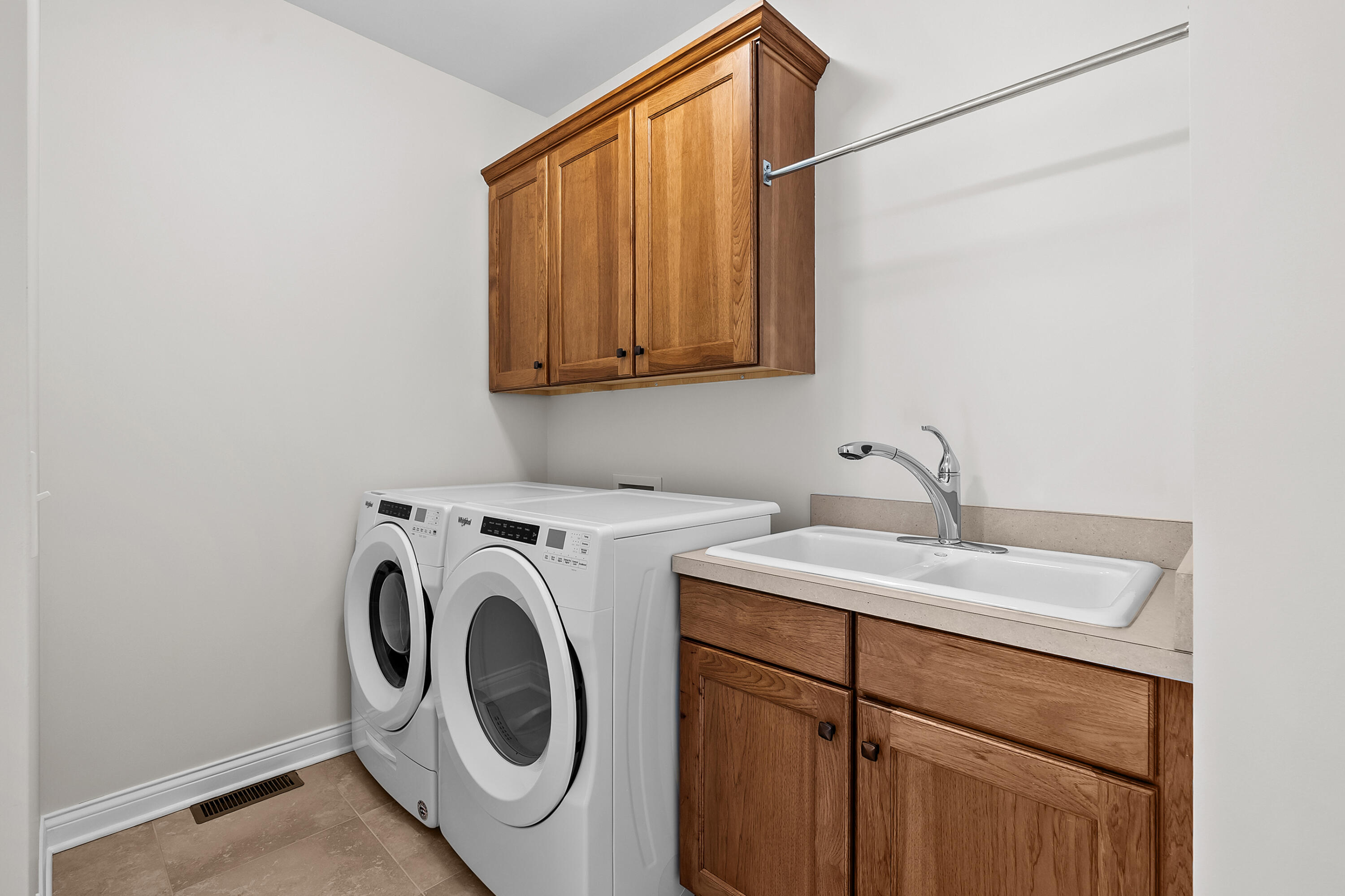 3625 Whicker Pointe Kalamazoo MI 49006