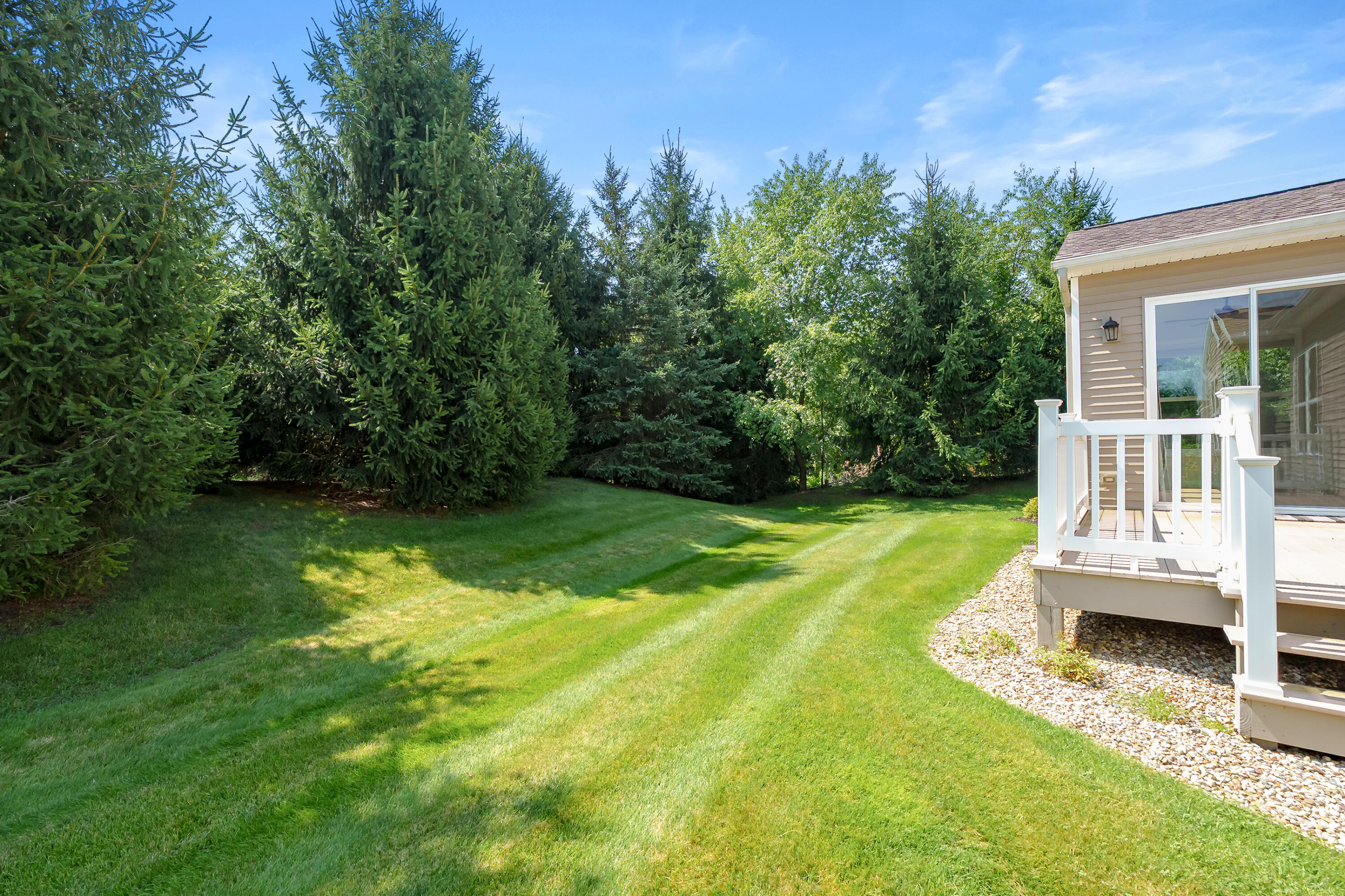 3625 Whicker Pointe Kalamazoo MI 49006