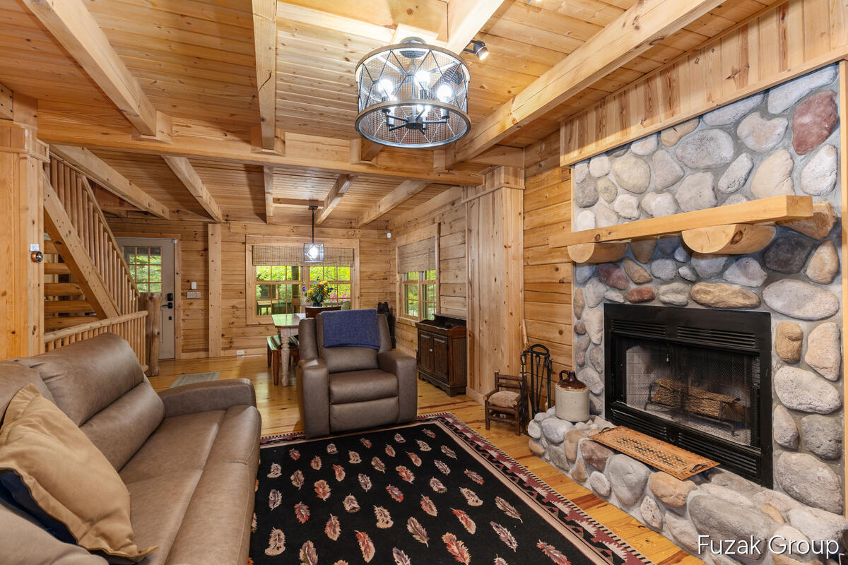 6525 Goshorn Drive Saugatuck MI 49453