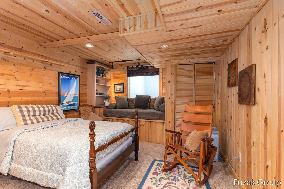 6525 Goshorn Drive Saugatuck MI 49453