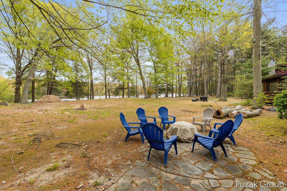 6525 Goshorn Drive Saugatuck MI 49453