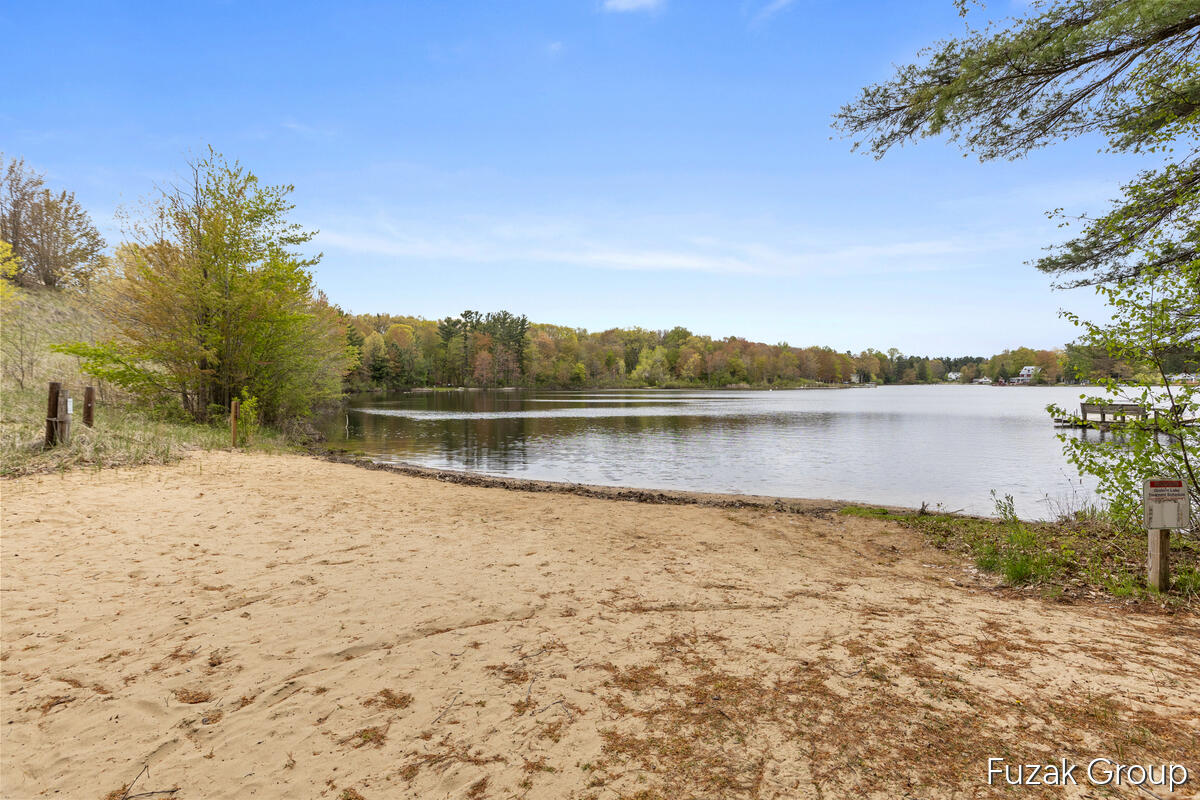 6525 Goshorn Drive Saugatuck MI 49453