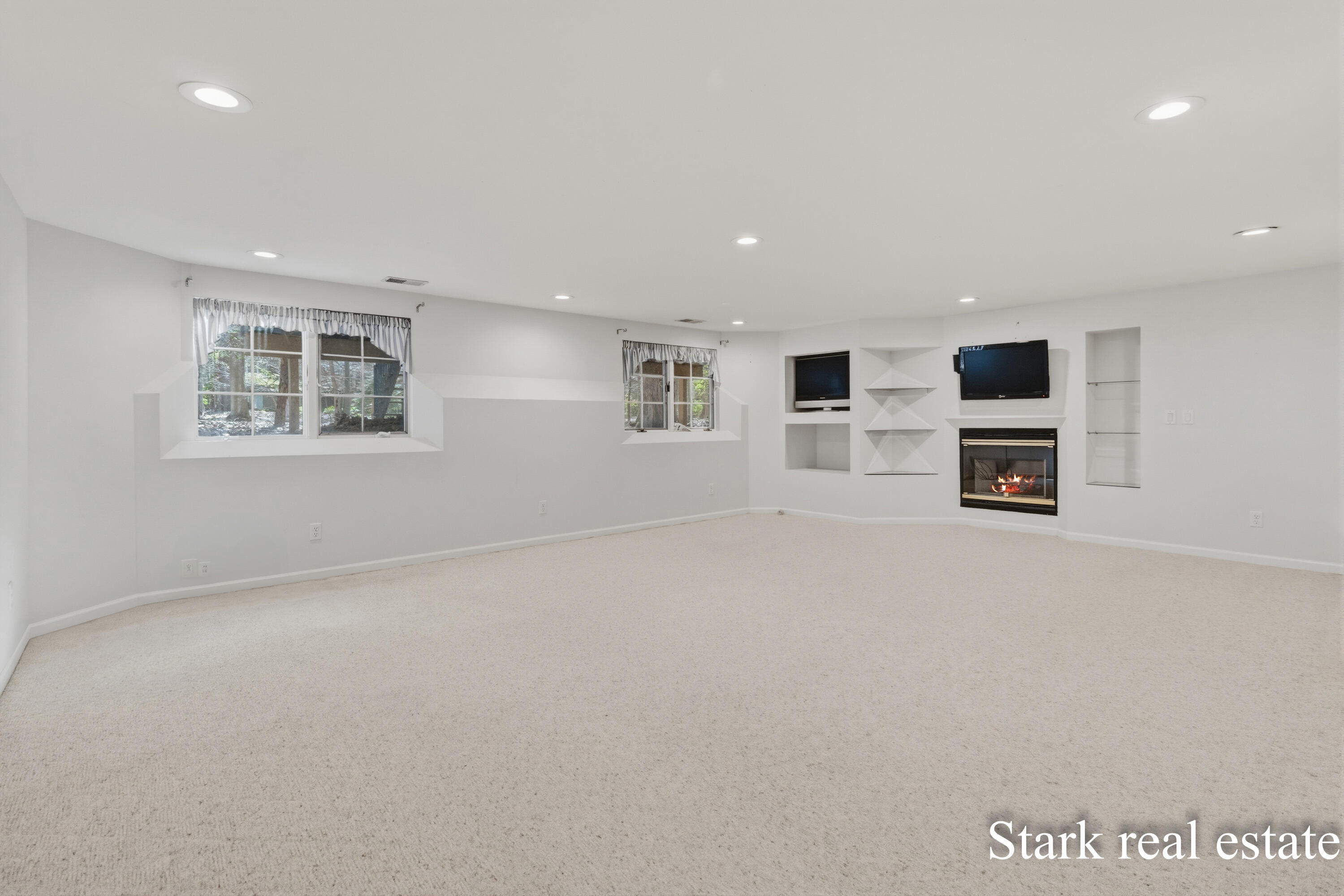 3670 Henry Street Norton Shores MI 49441
