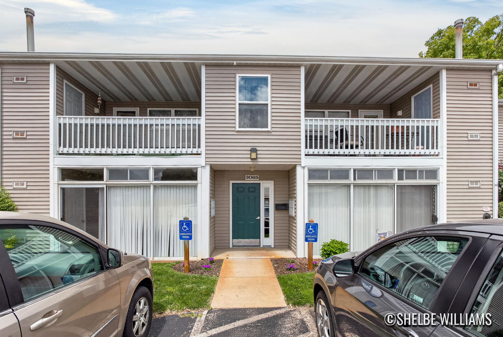 3065 Poplar Creek Drive SE Grand Rapids MI 49512