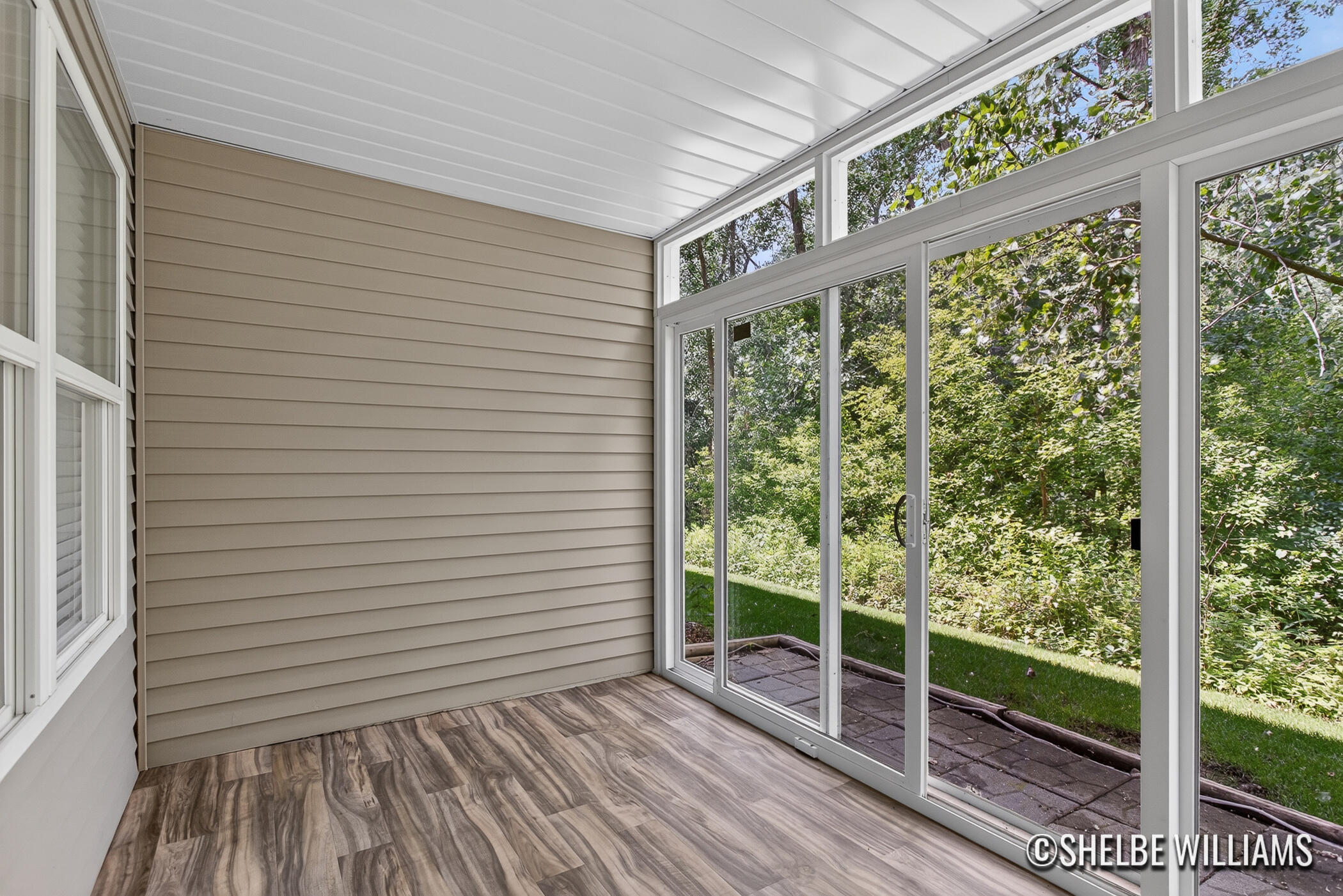 3065 Poplar Creek Drive SE Grand Rapids MI 49512