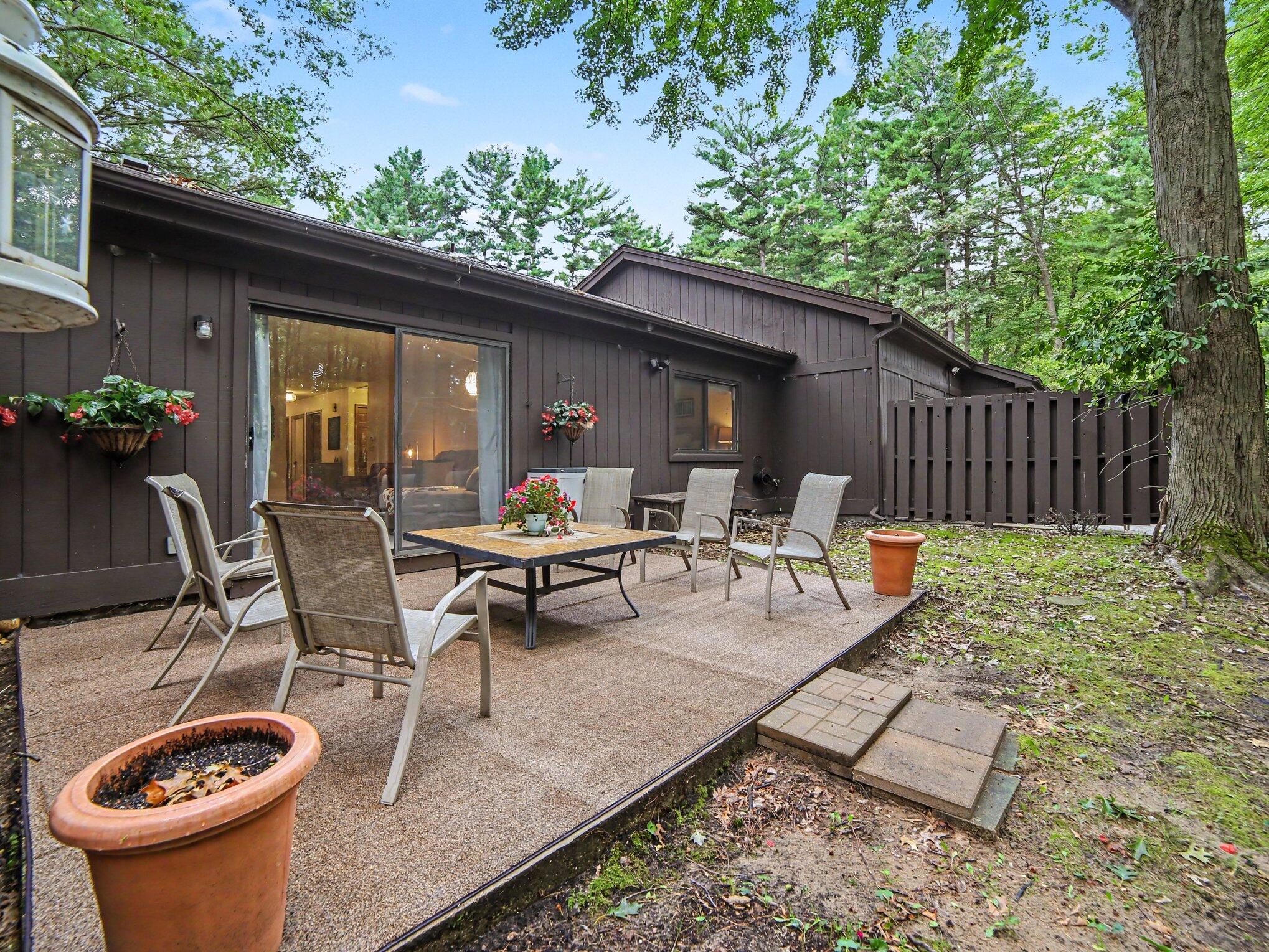 692 Pineway Drive Norton Shores MI 49441
