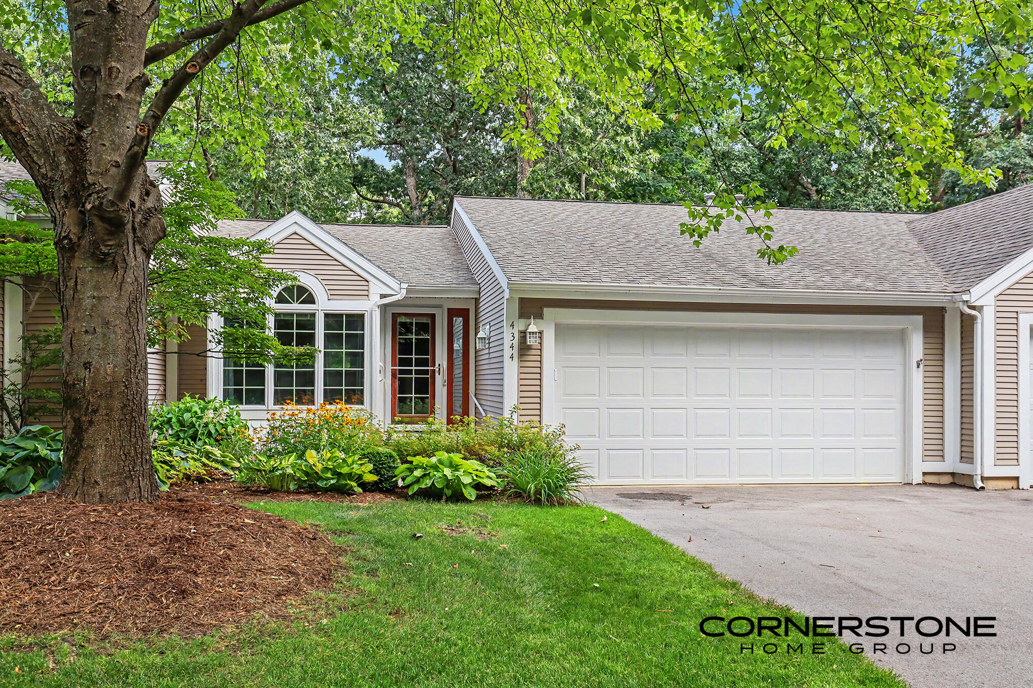4344 Valley Rim Drive NE Grand Rapids MI 49525