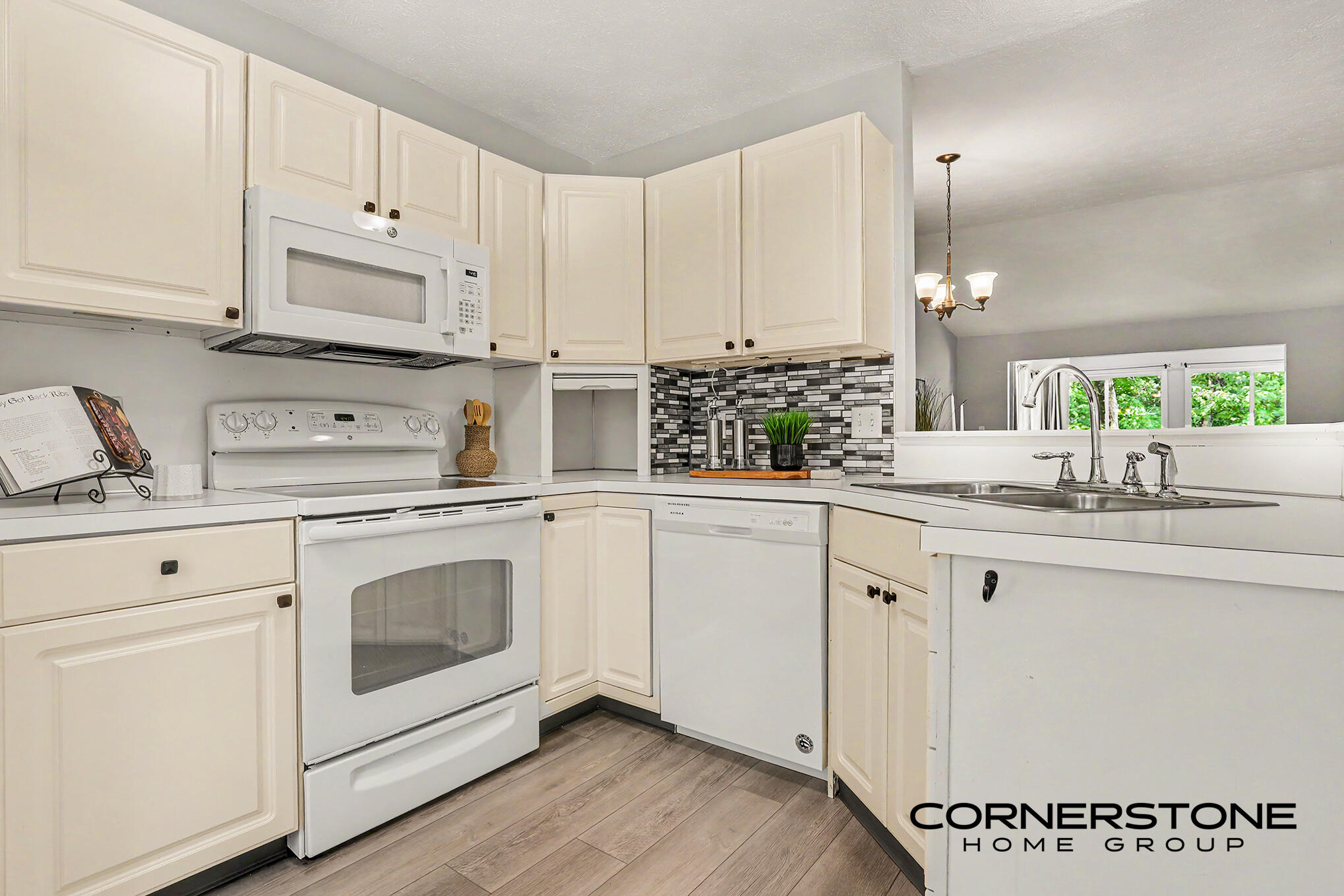 4344 Valley Rim Drive NE Grand Rapids MI 49525