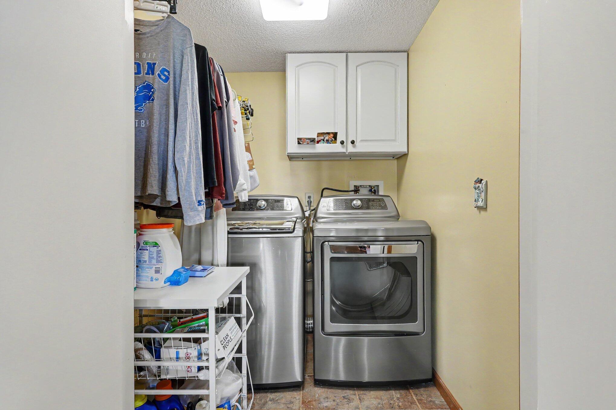 1619 E Harbour Towne Circle Muskegon MI 49441