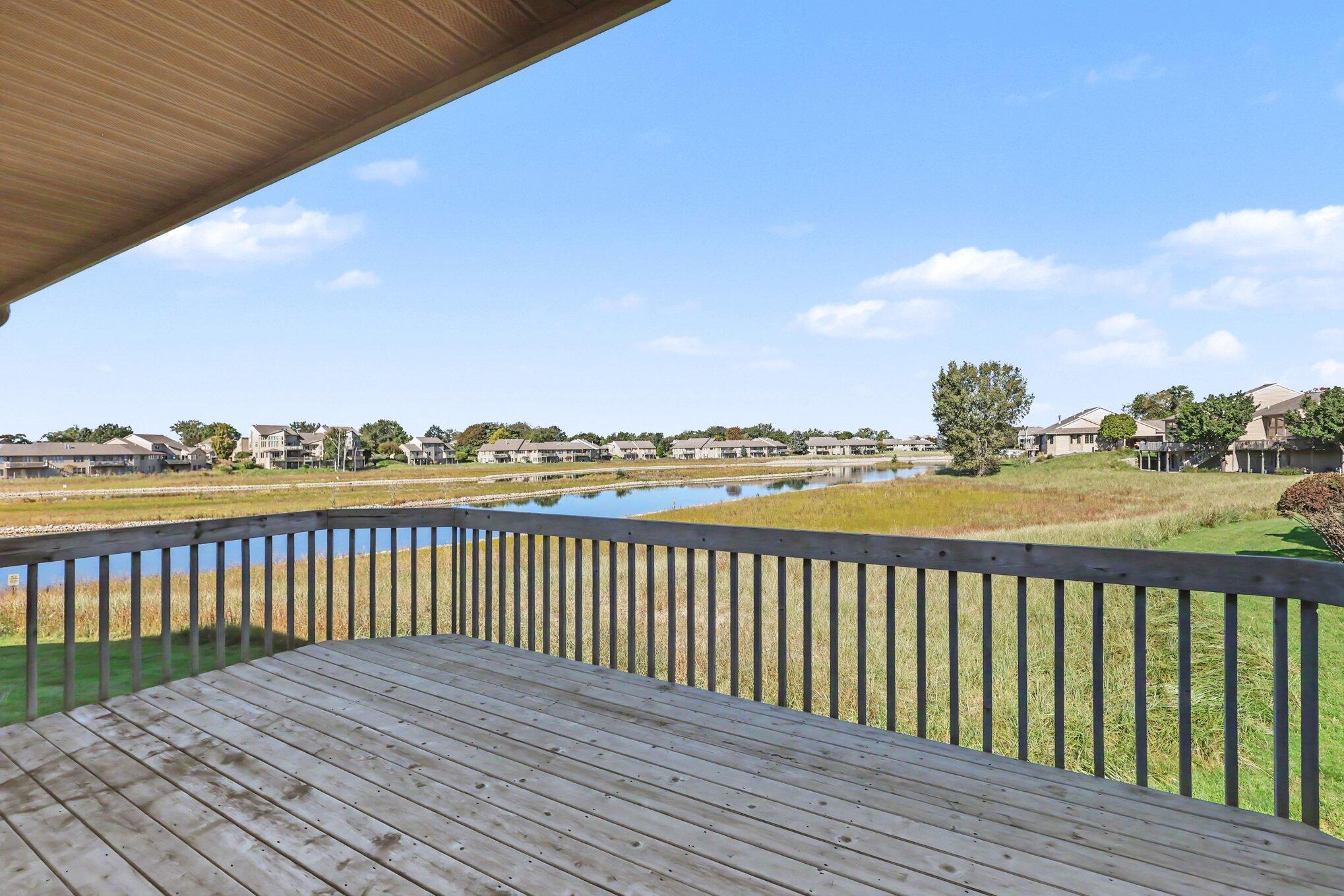 1619 E Harbour Towne Circle Muskegon MI 49441