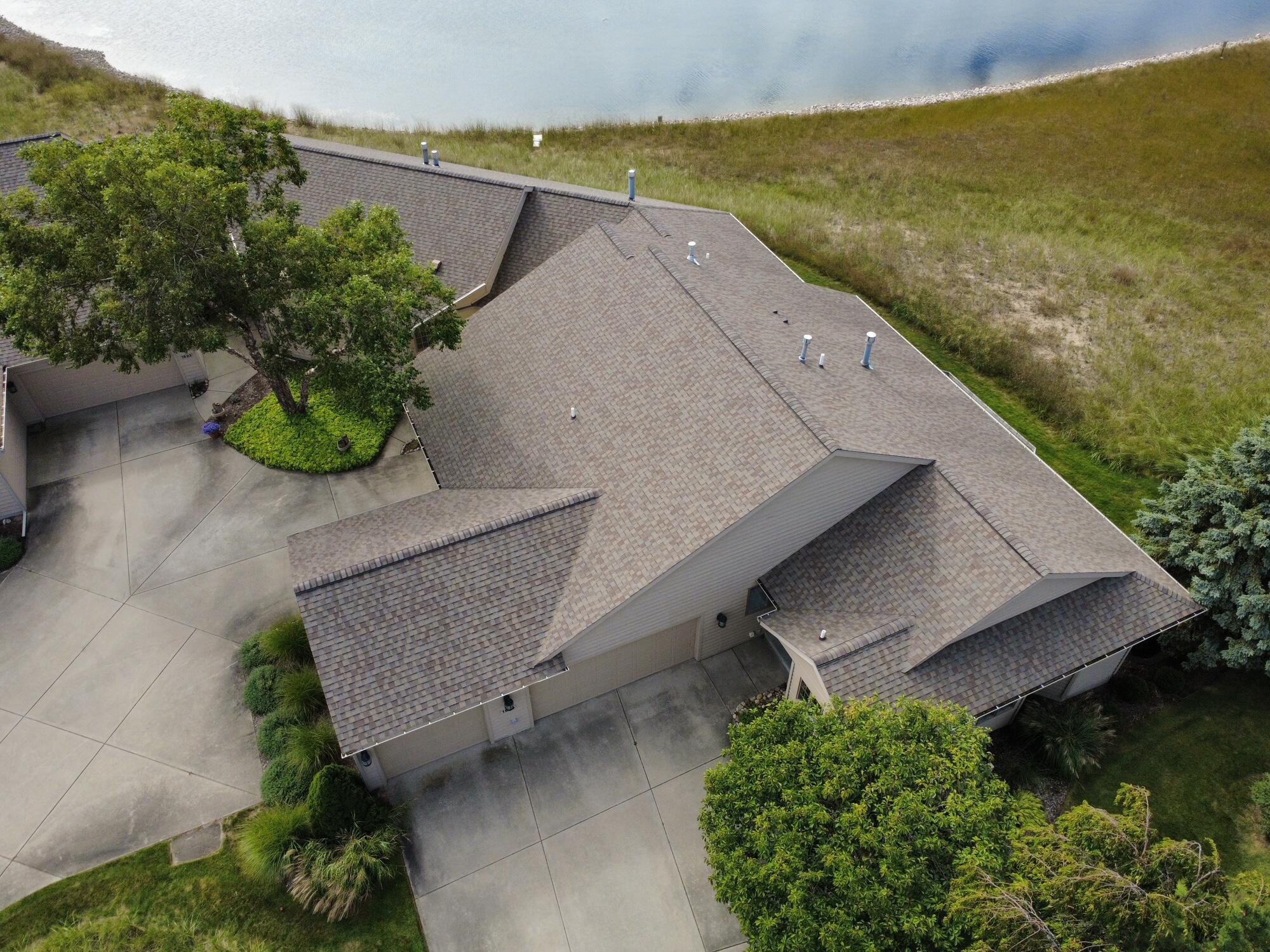 1619 E Harbour Towne Circle Muskegon MI 49441