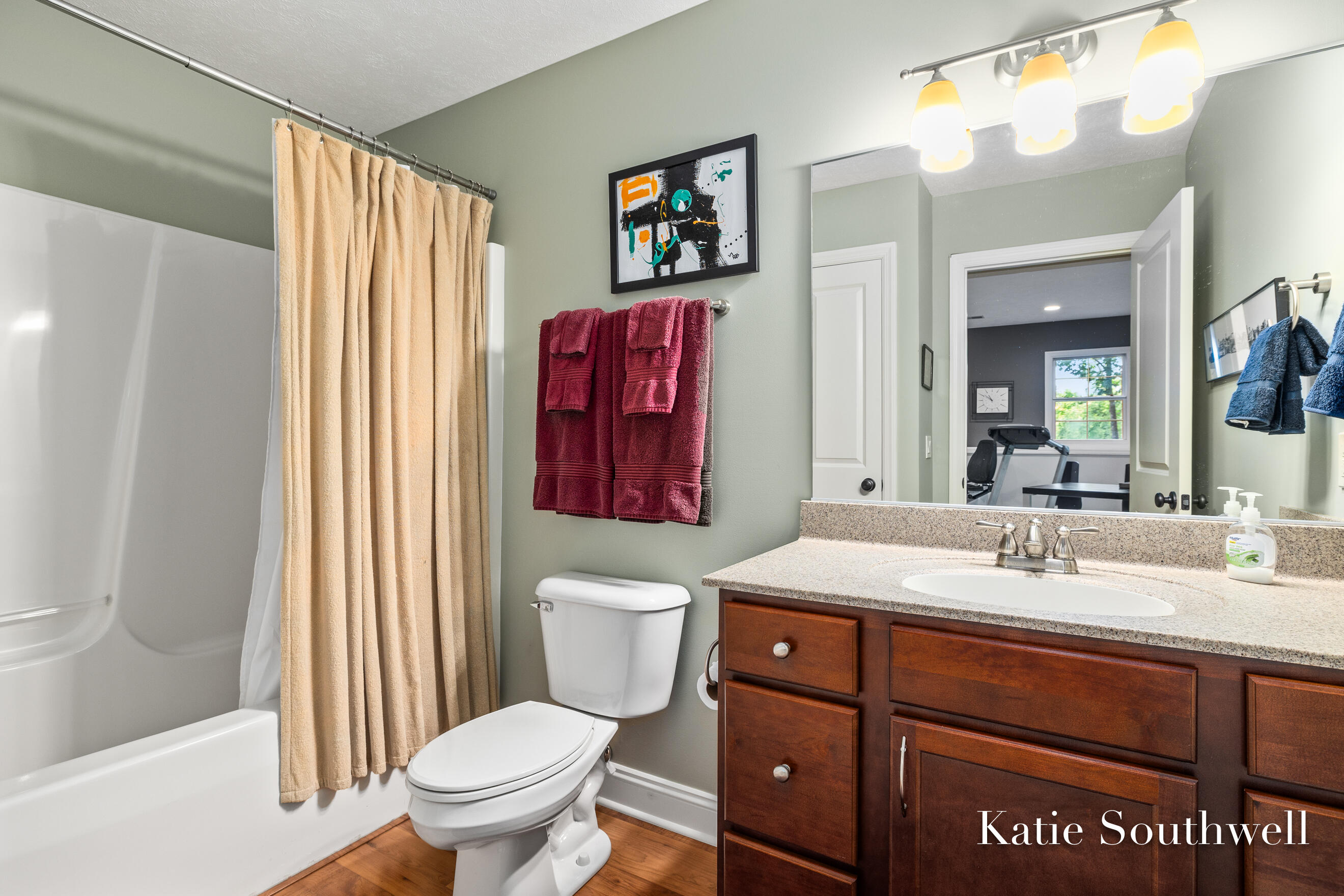 588 Enclave Court SE Grand Rapids MI 49546