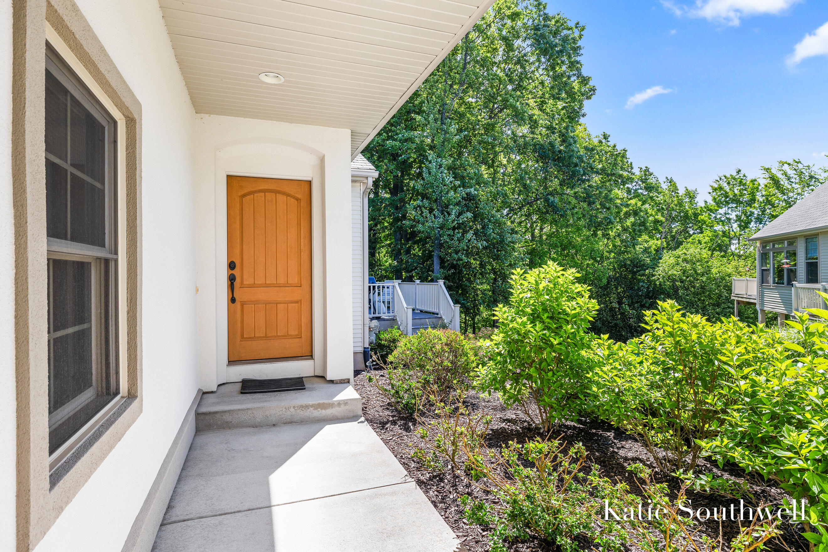 588 Enclave Court SE Grand Rapids MI 49546