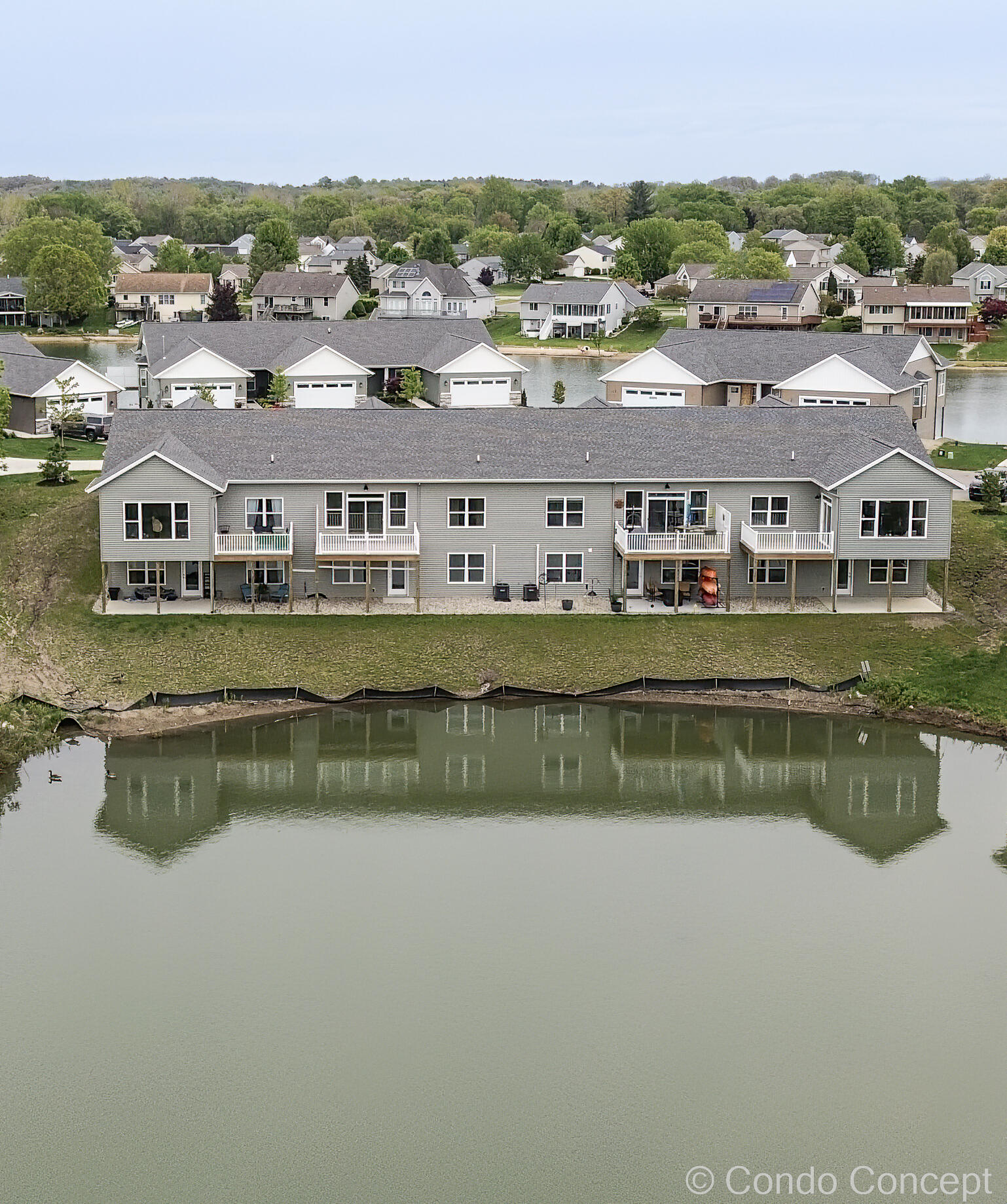 6623 Shoreside Court SE Grand Rapids MI 49548