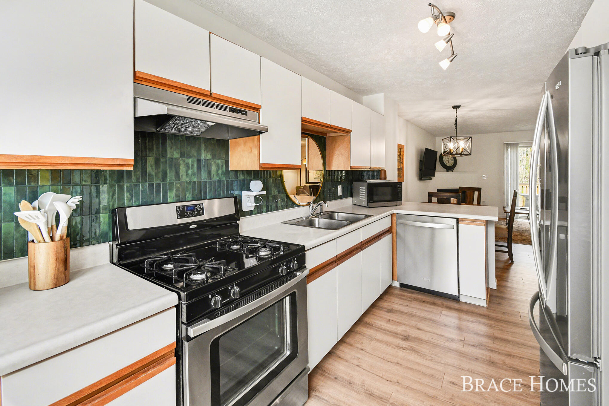 956 Ada Place Drive SE Grand Rapids MI 49546