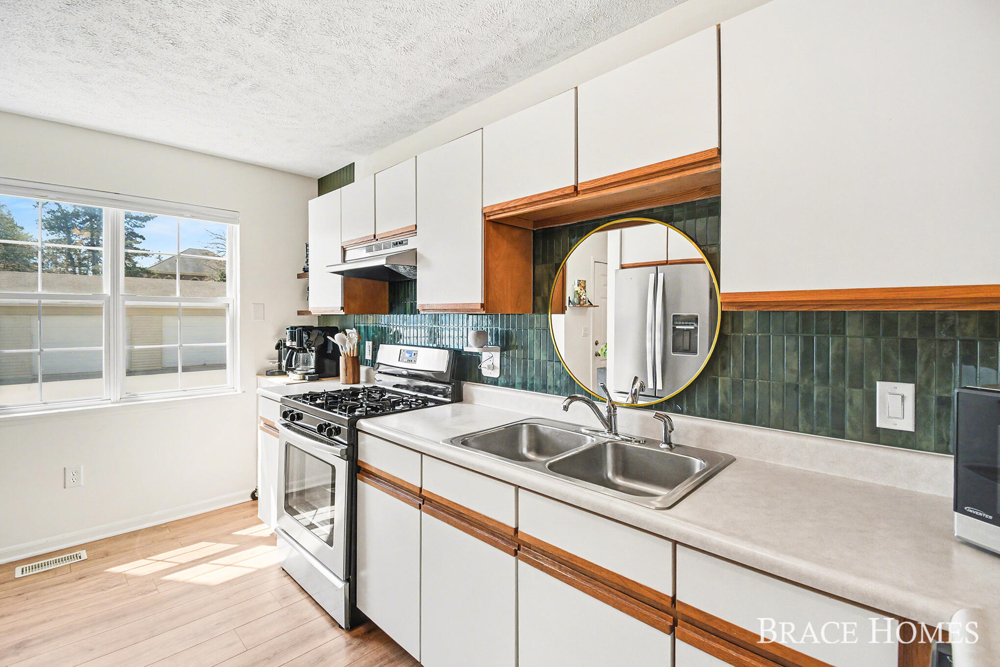 956 Ada Place Drive SE Grand Rapids MI 49546