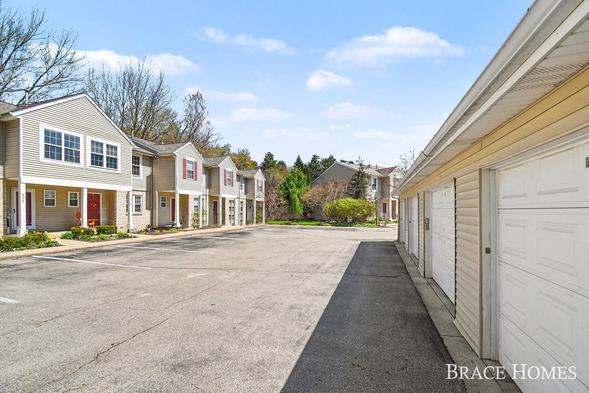 956 Ada Place Drive SE Grand Rapids MI 49546