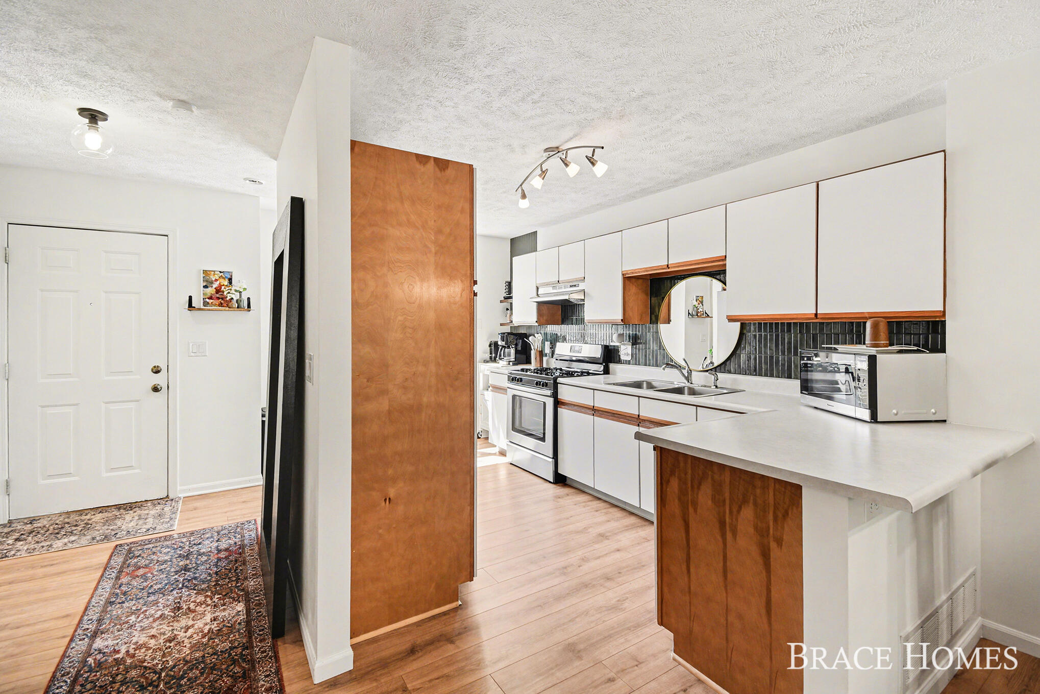 956 Ada Place Drive SE Grand Rapids MI 49546