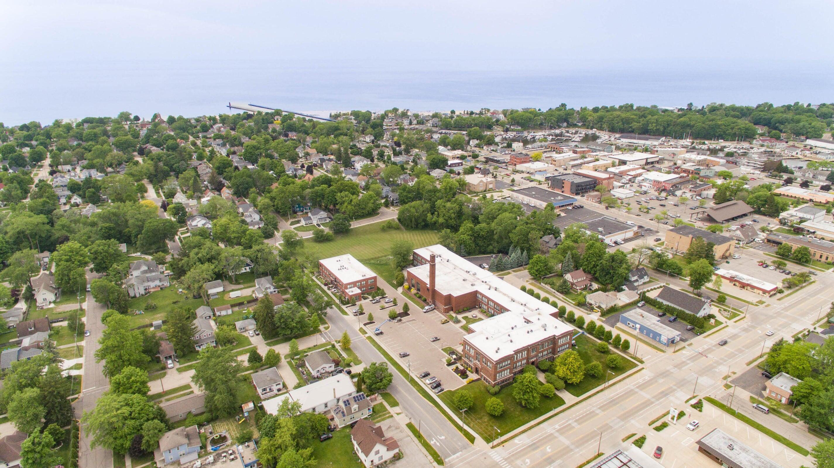 460 Broadway Street South Haven MI 49090