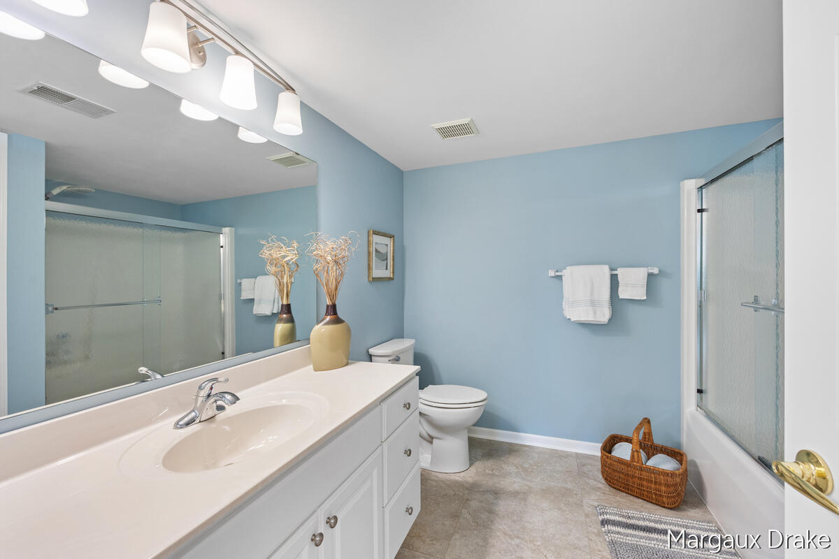 1918 Dunlin Court NE Grand Rapids MI 49505